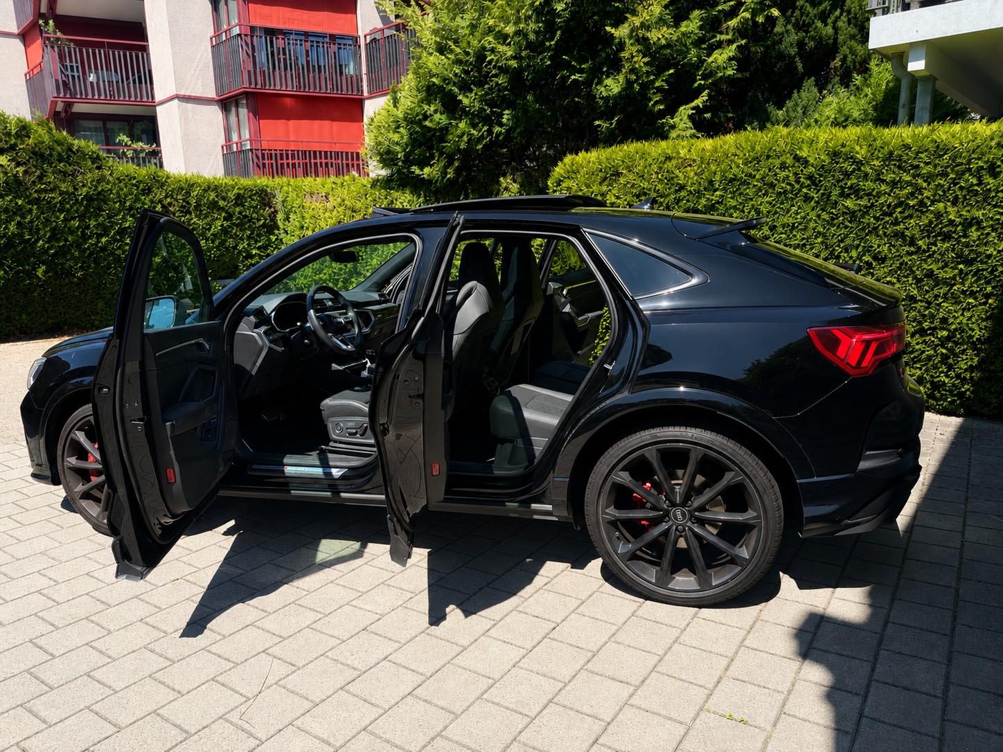 AUDI 2.5 TFSI quattro S-Tronic-image-4