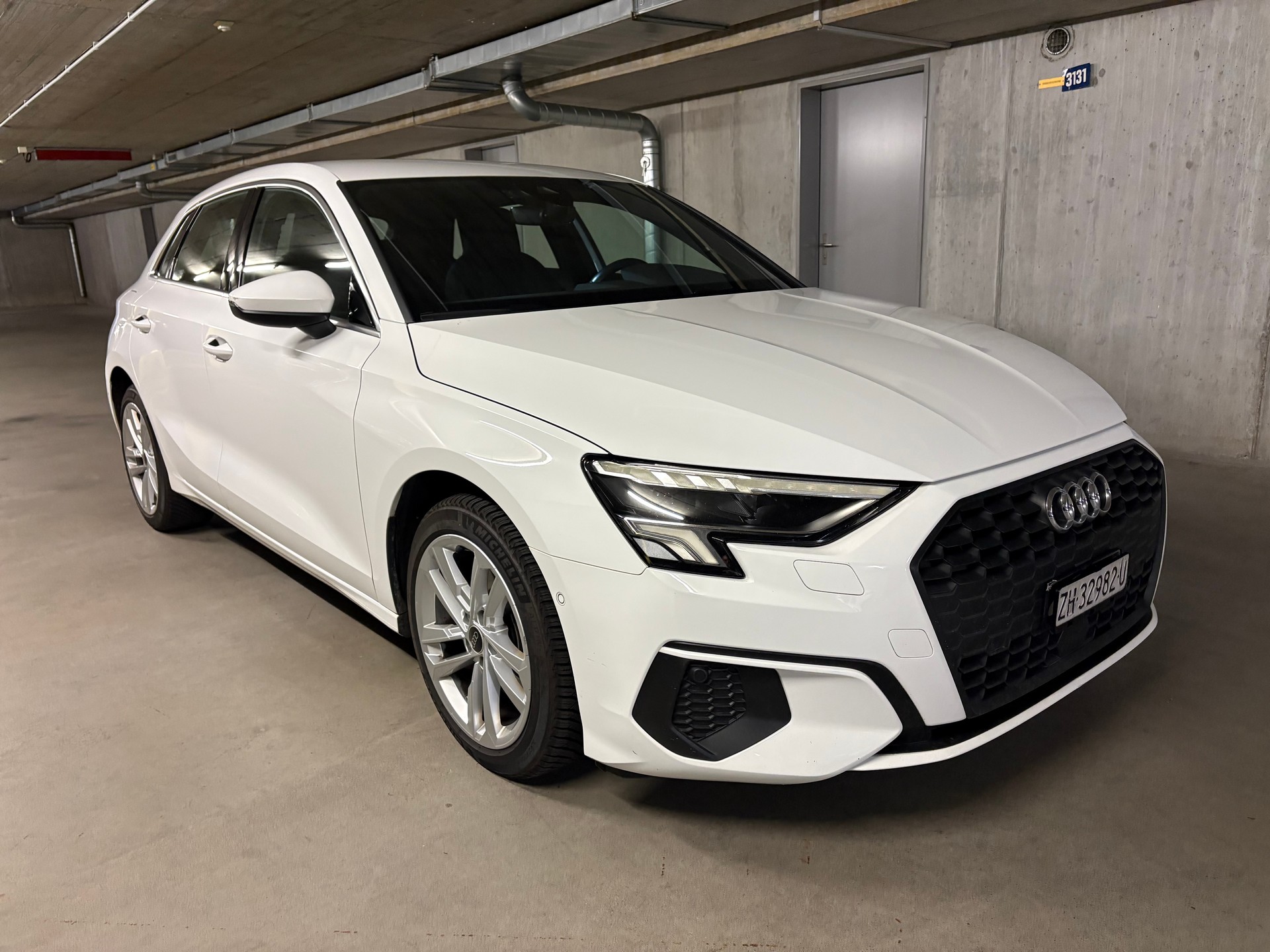 AUDI A3 Sportback 35 TFSI Attraction S-tronic-image-0
