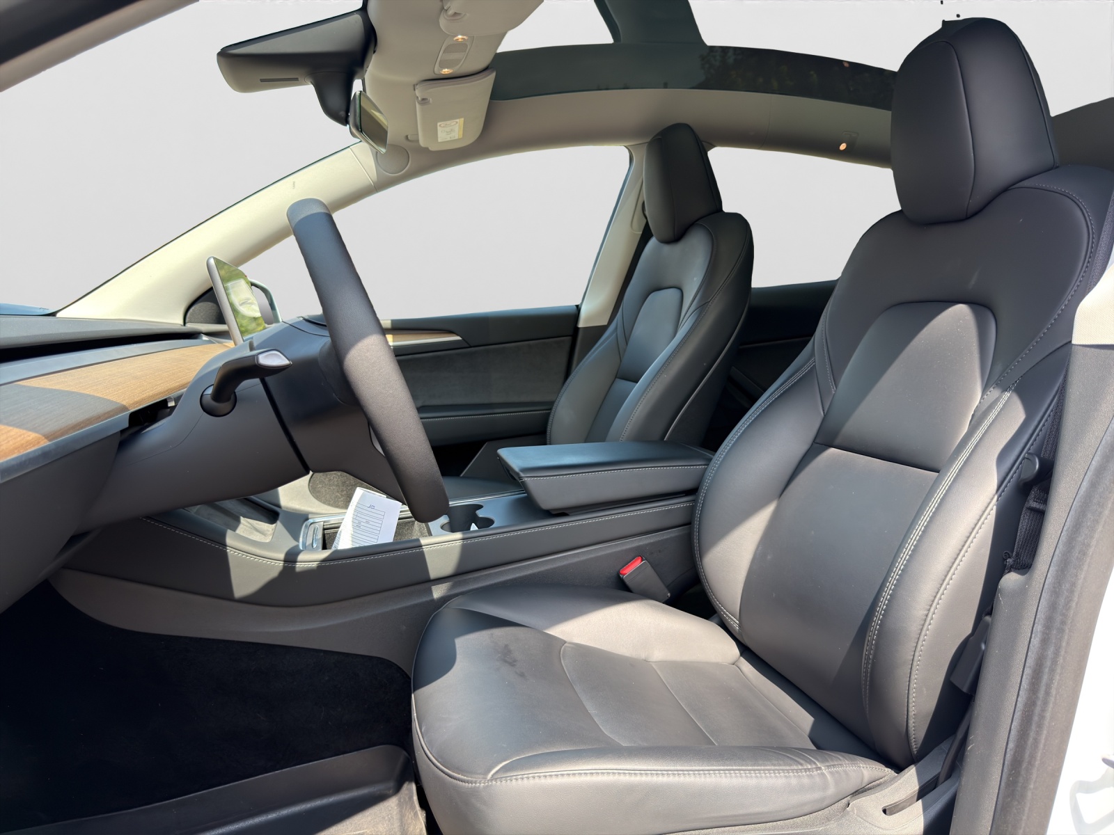 TESLA Model Y Long Range-image-8