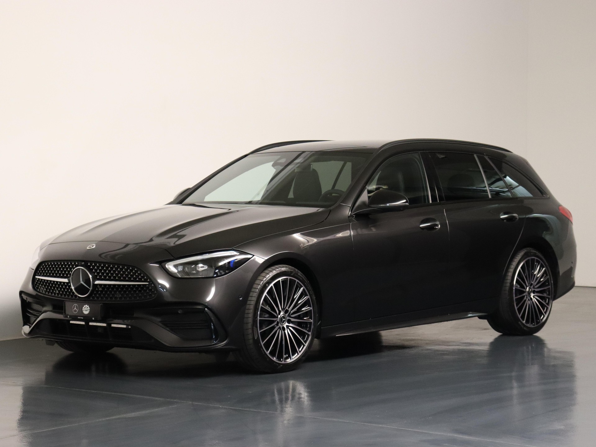 MERCEDES-BENZ C 220 d Swiss Star AMG Line 4matic Kombi-image-1