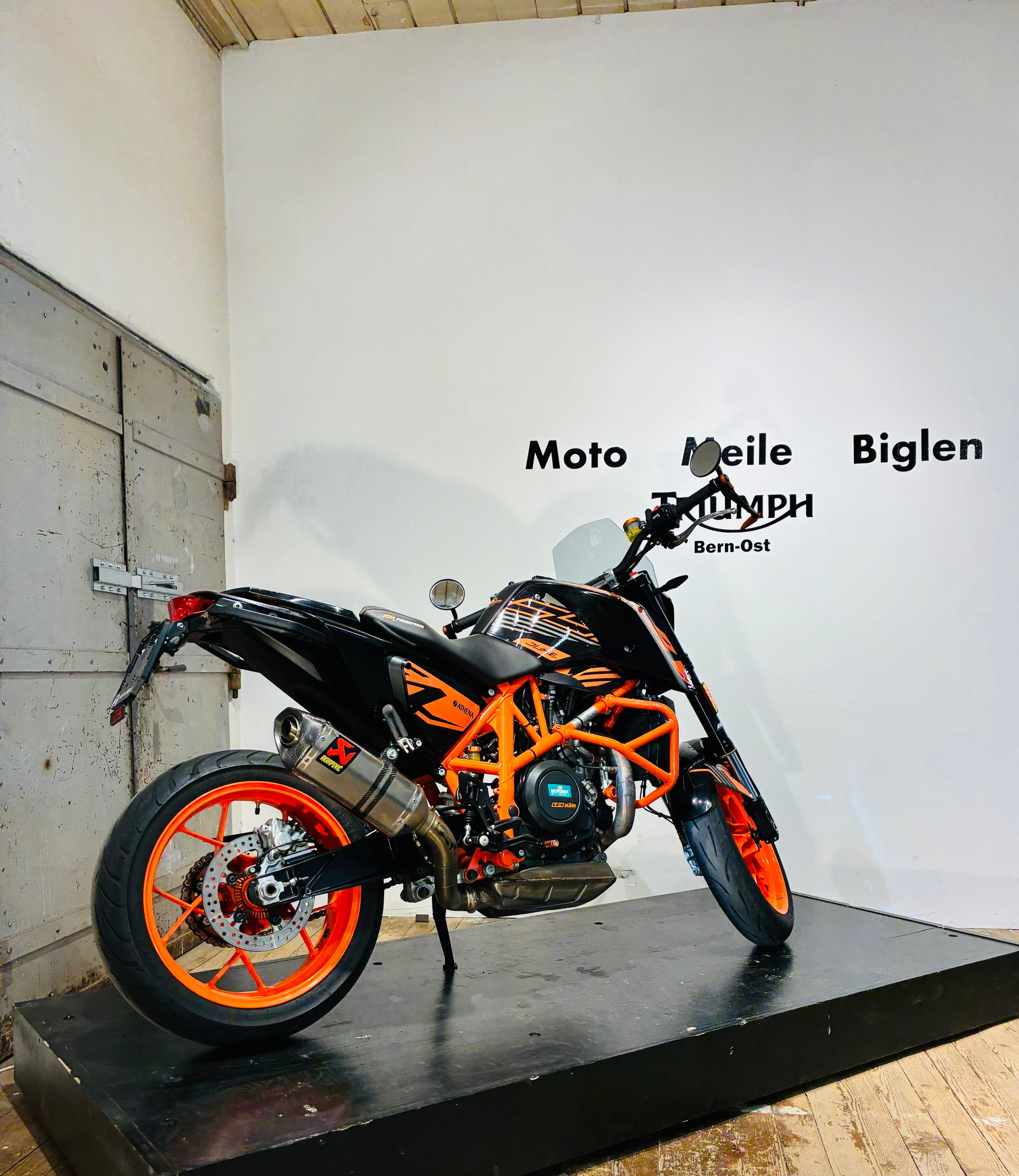 KTM 690 Duke R ABS-image-4
