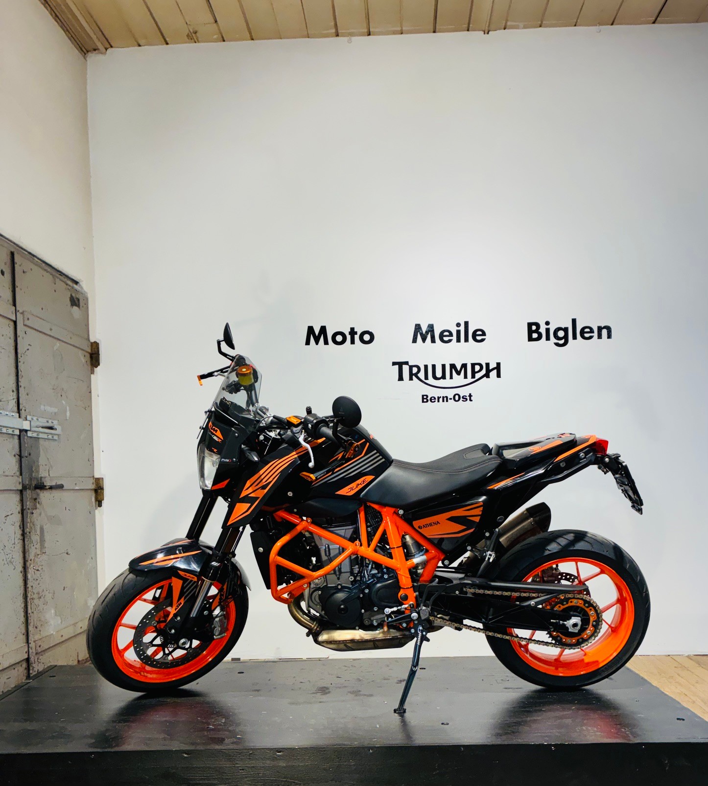 KTM 690 Duke R ABS-image-6