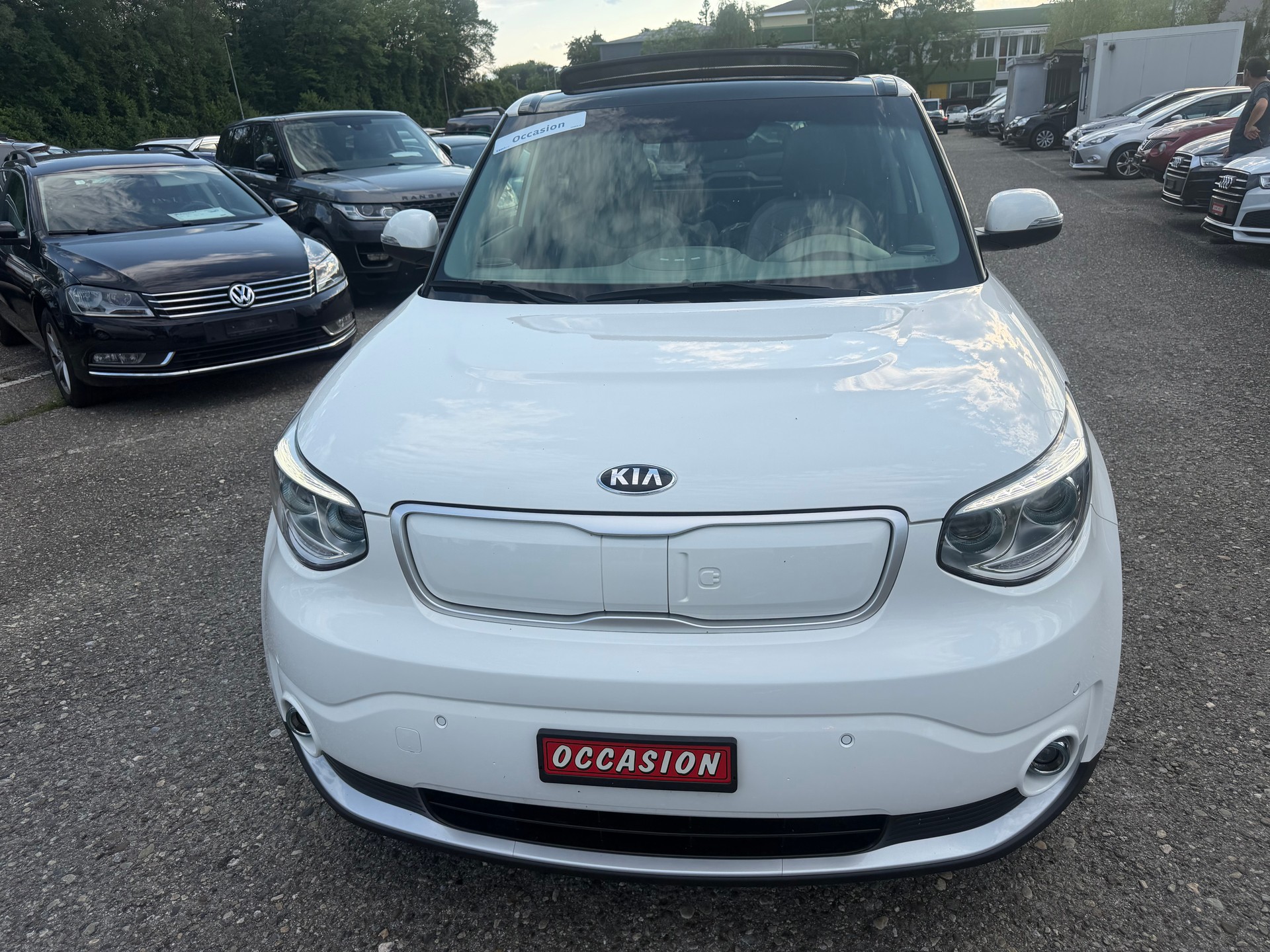 KIA Soul EV Trend-image-1