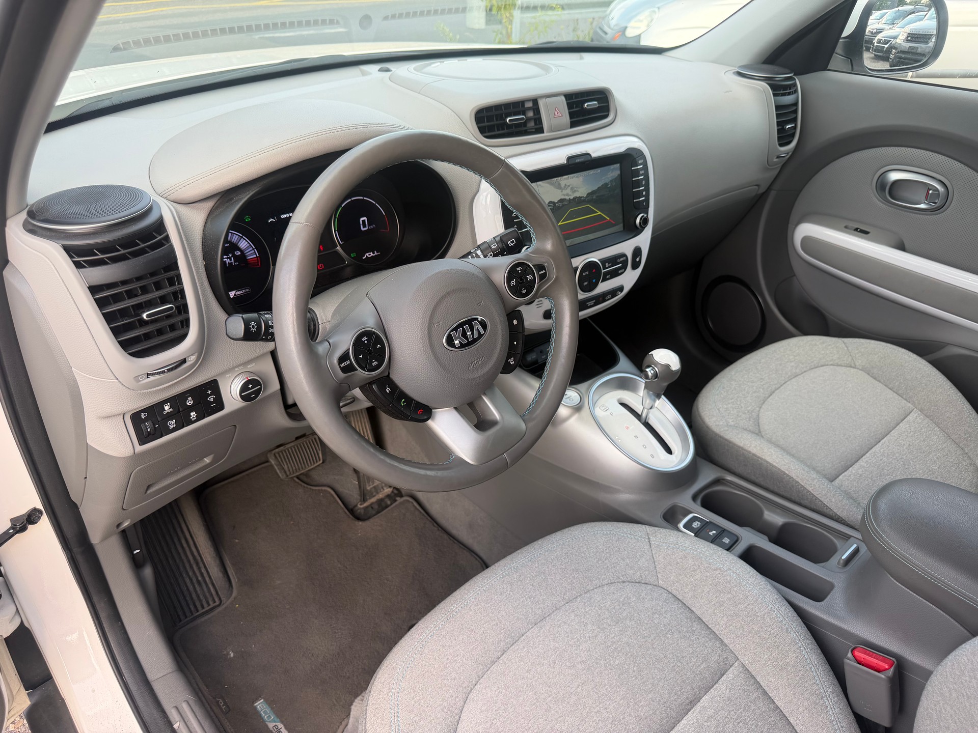 KIA Soul EV Trend-image-10