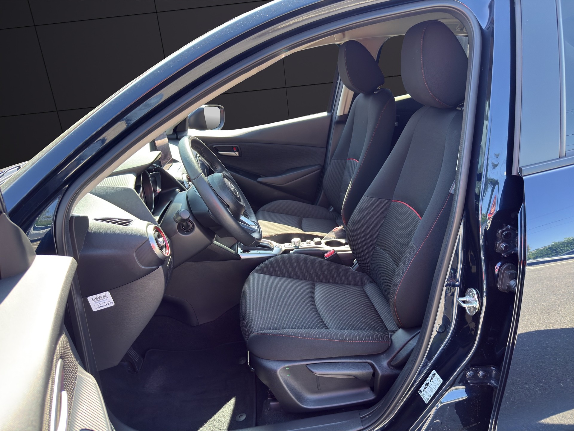 MAZDA 2 SKYACTIV-G 90 Homura Automat-image-13