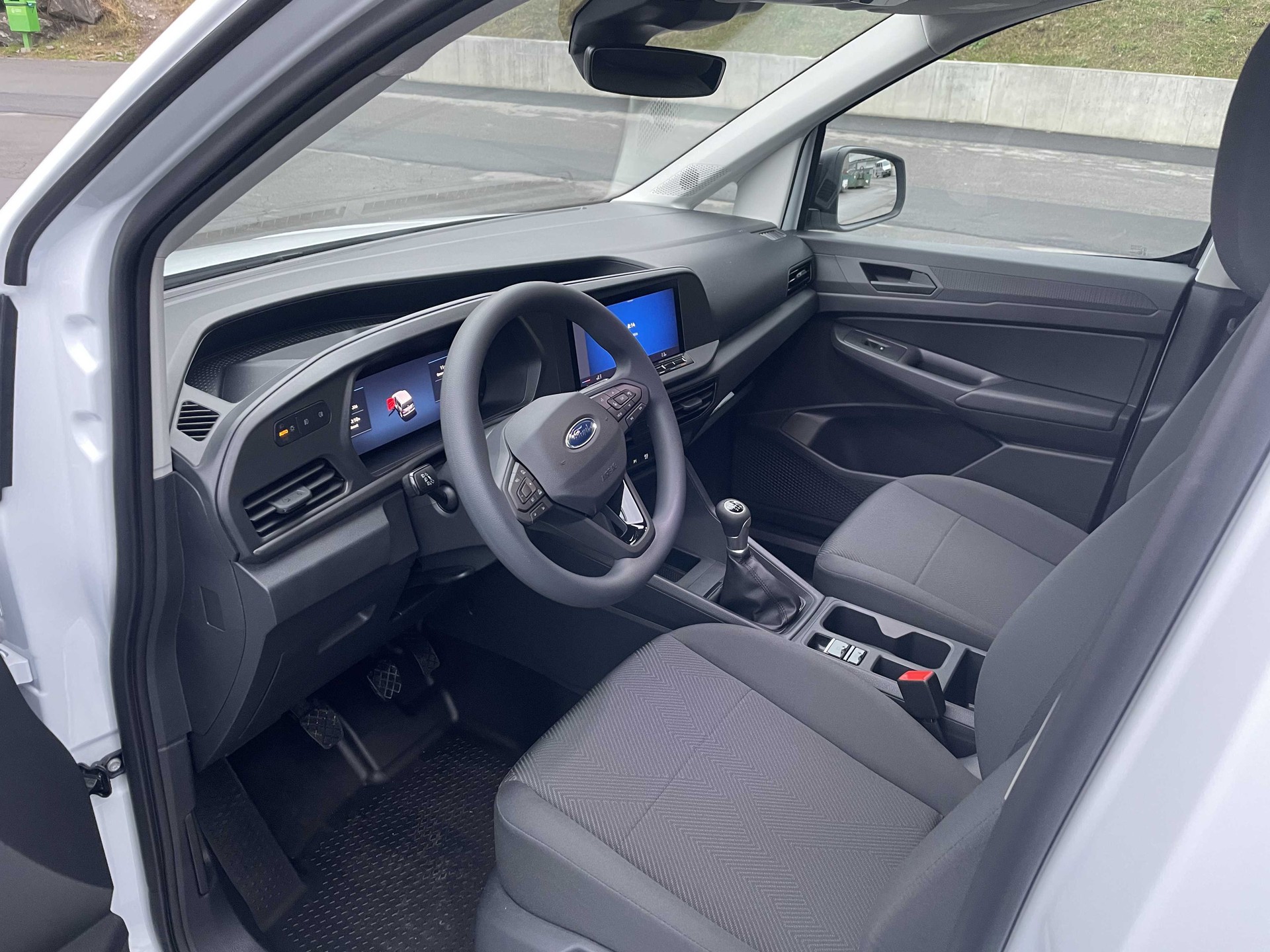 FORD Grand Transit Connect Kaw. 2.0 EcoBlue 122PS Trend 4x4-image-21