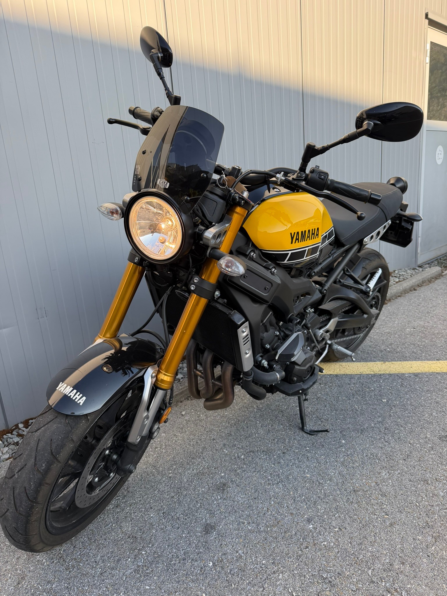 YAMAHA XSR 900 60 Anniversary-showroom-element-3