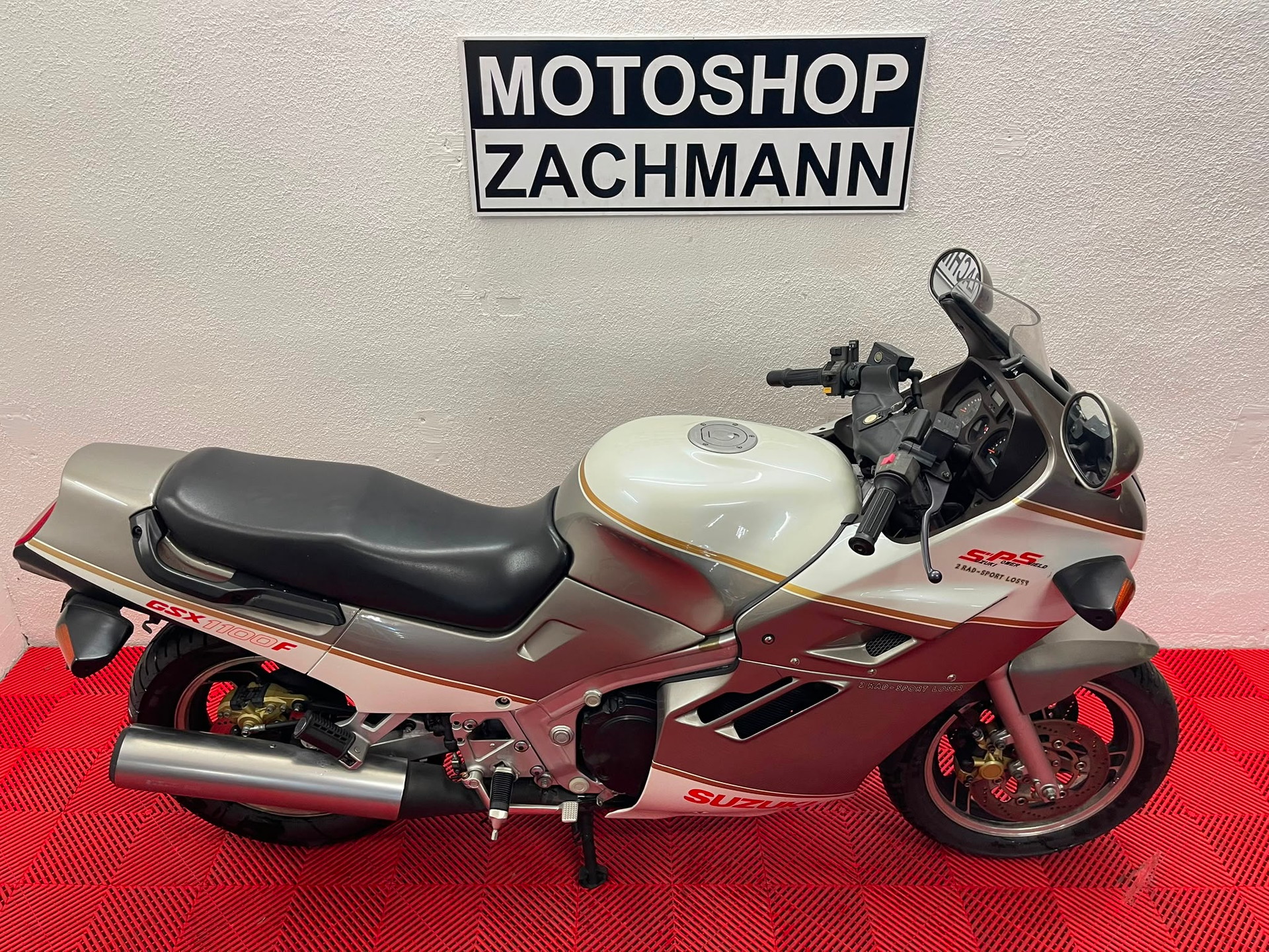 SUZUKI GSX 1100 F J-image-9