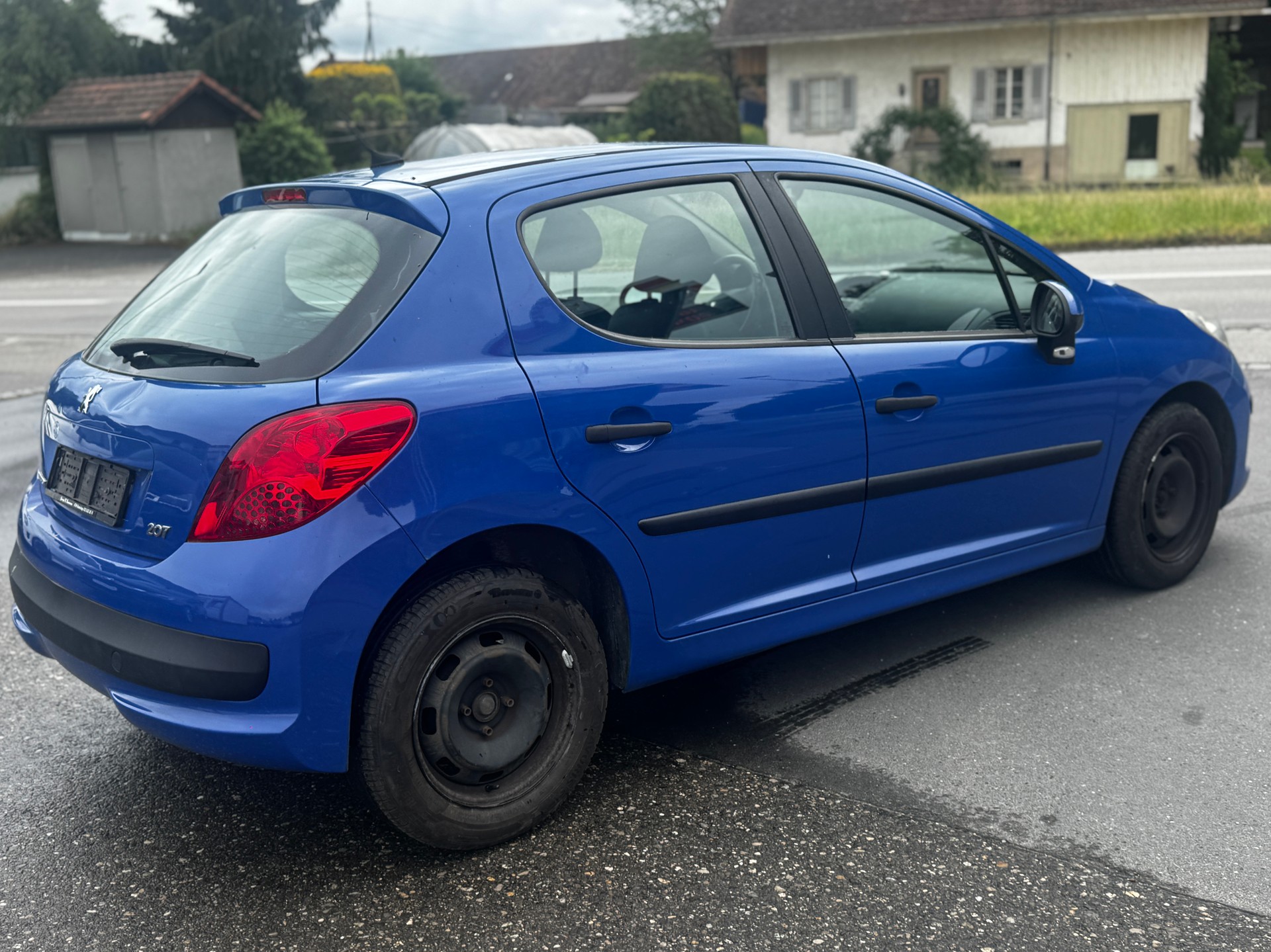 PEUGEOT 207 1.4 Urban-image-2