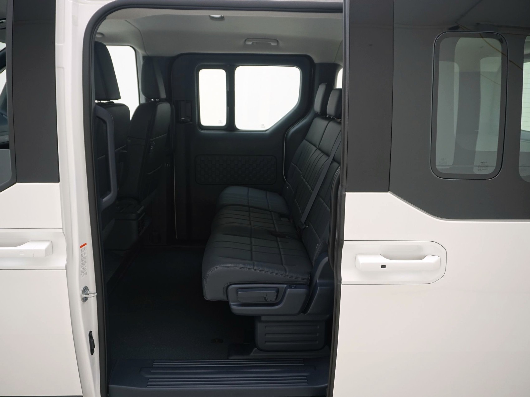 KIA PV5 Passenger 71.2 kWh Elite Plus-image-13