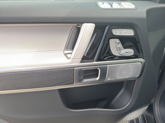 MERCEDES-BENZ G 450d 9G-Tronic-image-9