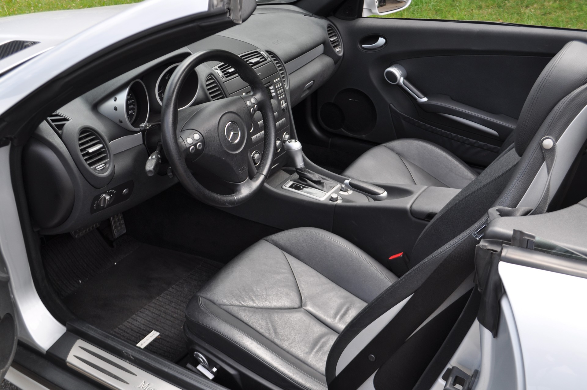 MERCEDES-BENZ SLK 350-image-10