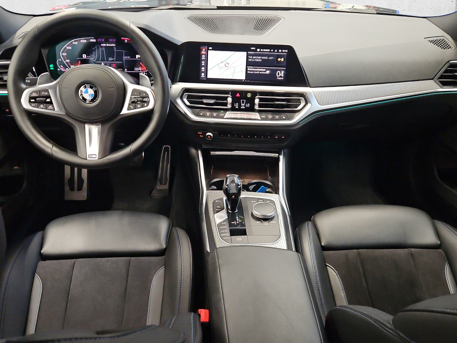 BMW M340i xDrive Touring-image-13