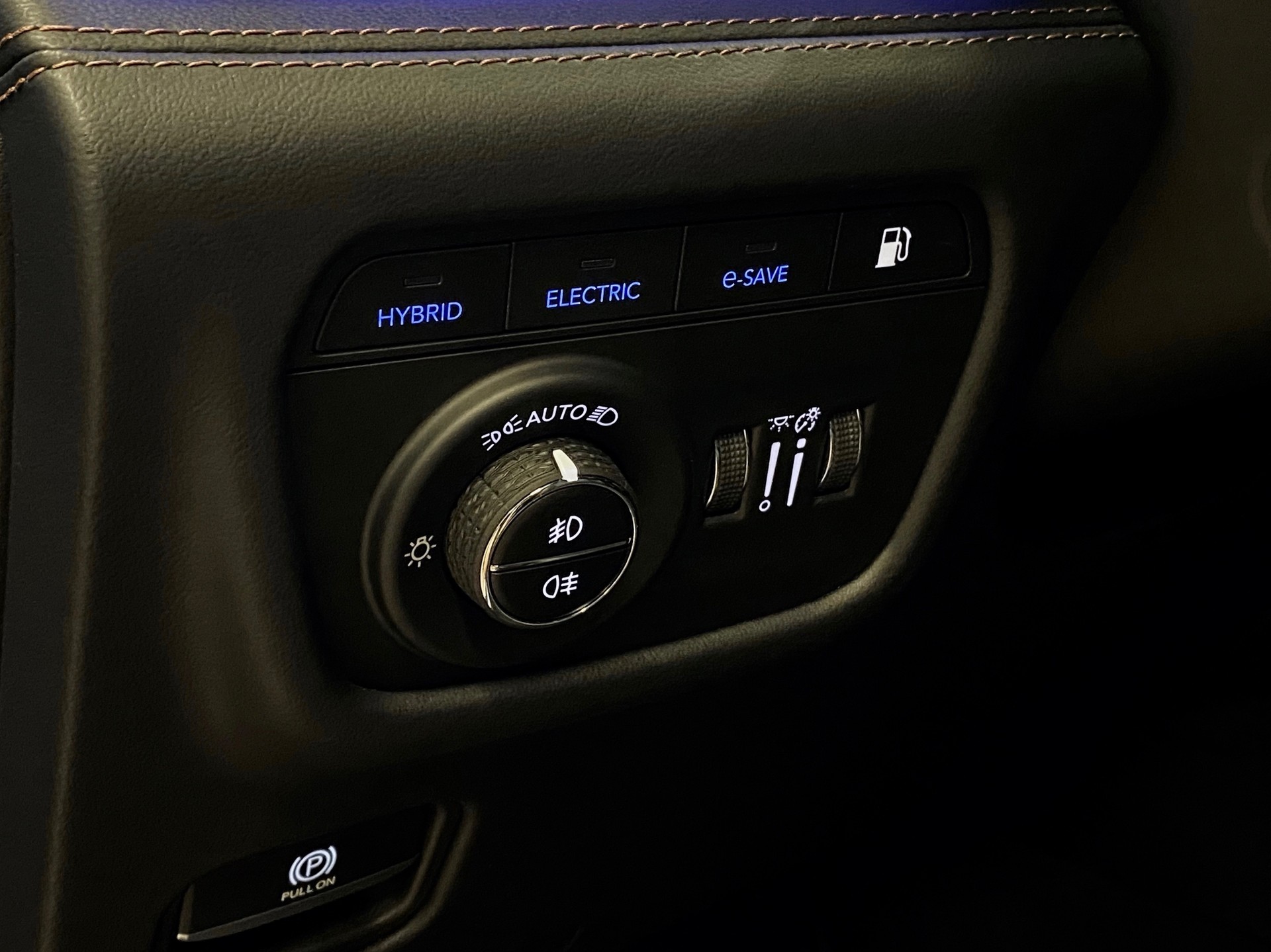 JEEP Grand Cherokee 2.0 *Plug-in-Hybrid*Summit*Swiss*Reserve*4xe*-image-11