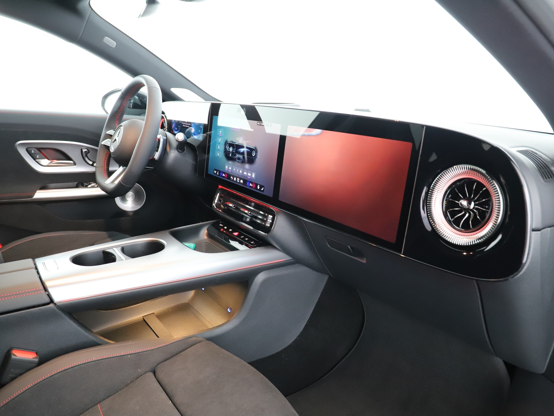 MERCEDES-BENZ CLA 350+ 85 kWh EQ-image-11