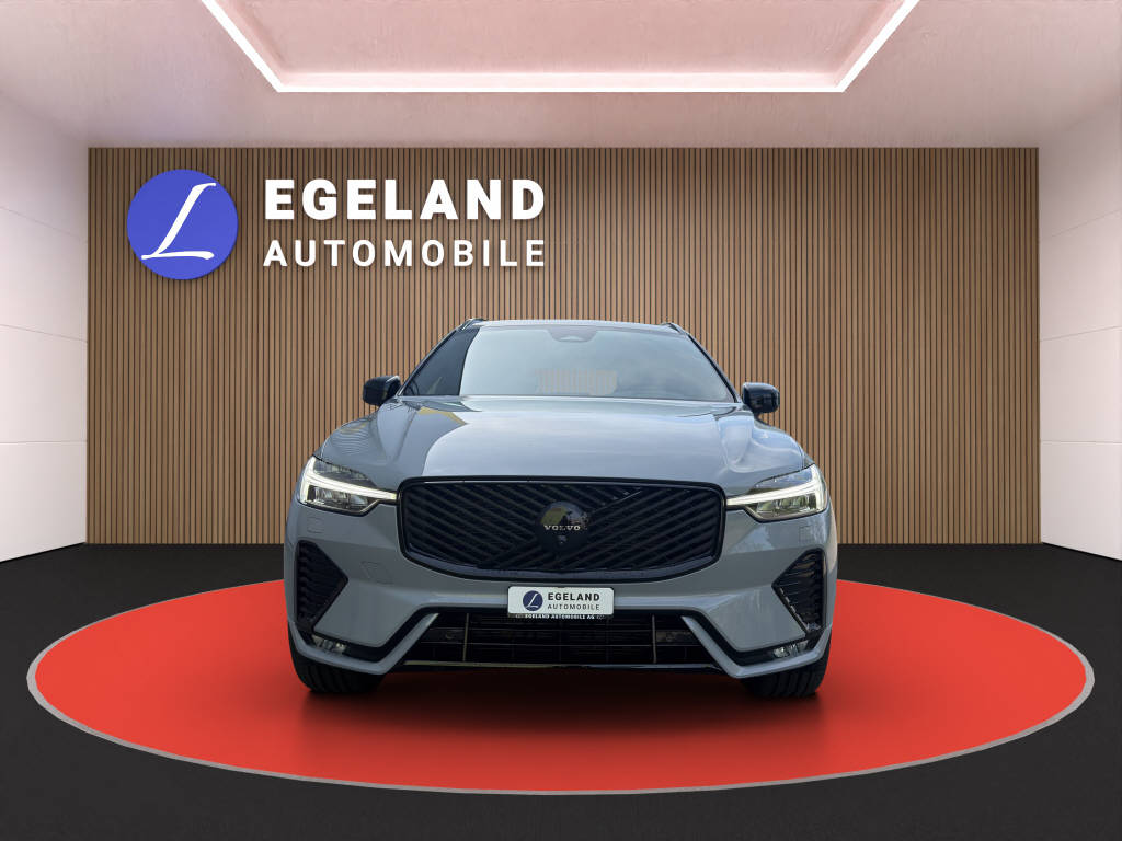 VOLVO XC60 2.0 B5 MH Black Edition Plus AWD-image-2