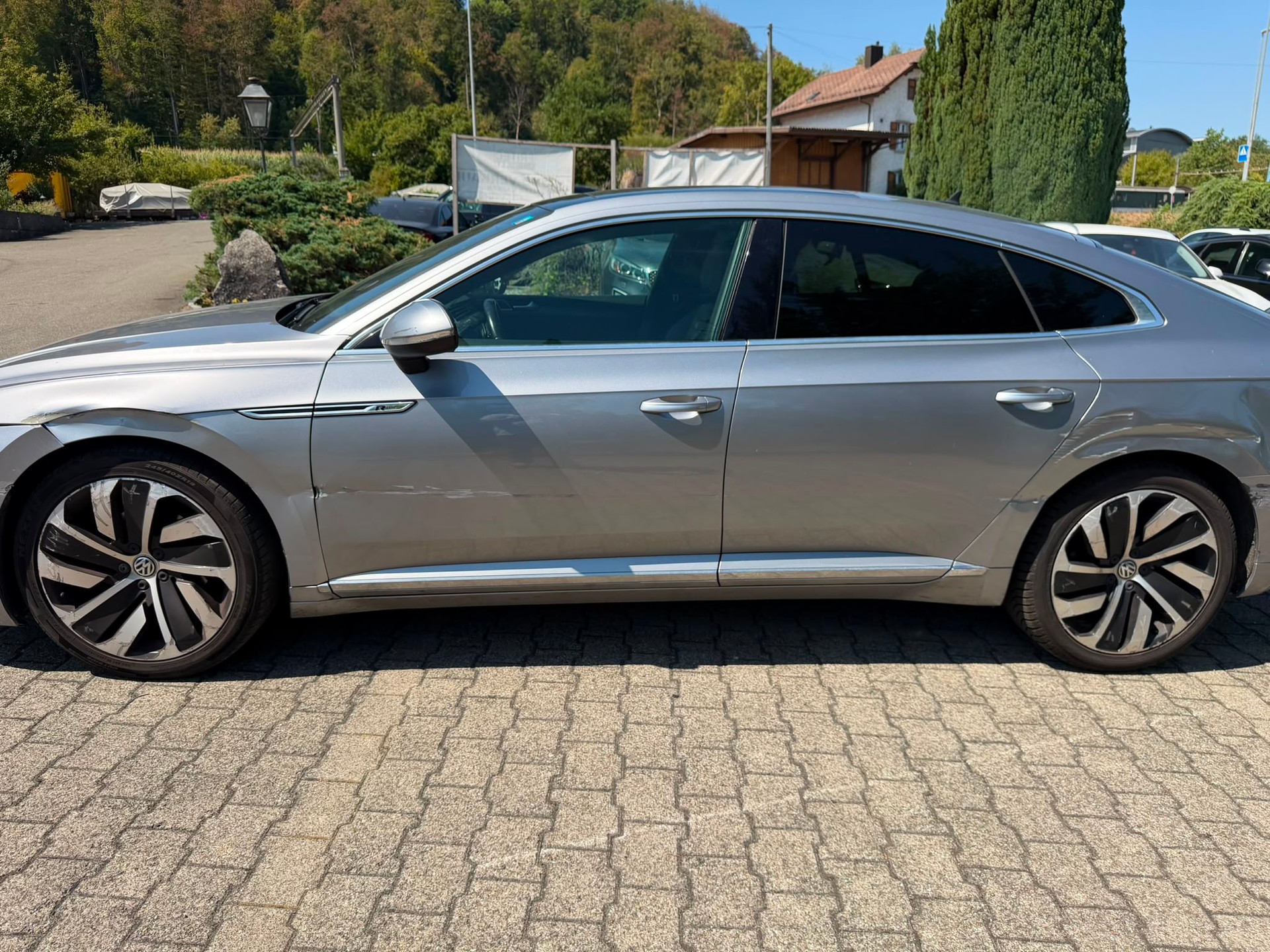 VW Arteon 2.0 TSI R-Line 190PS-image-4