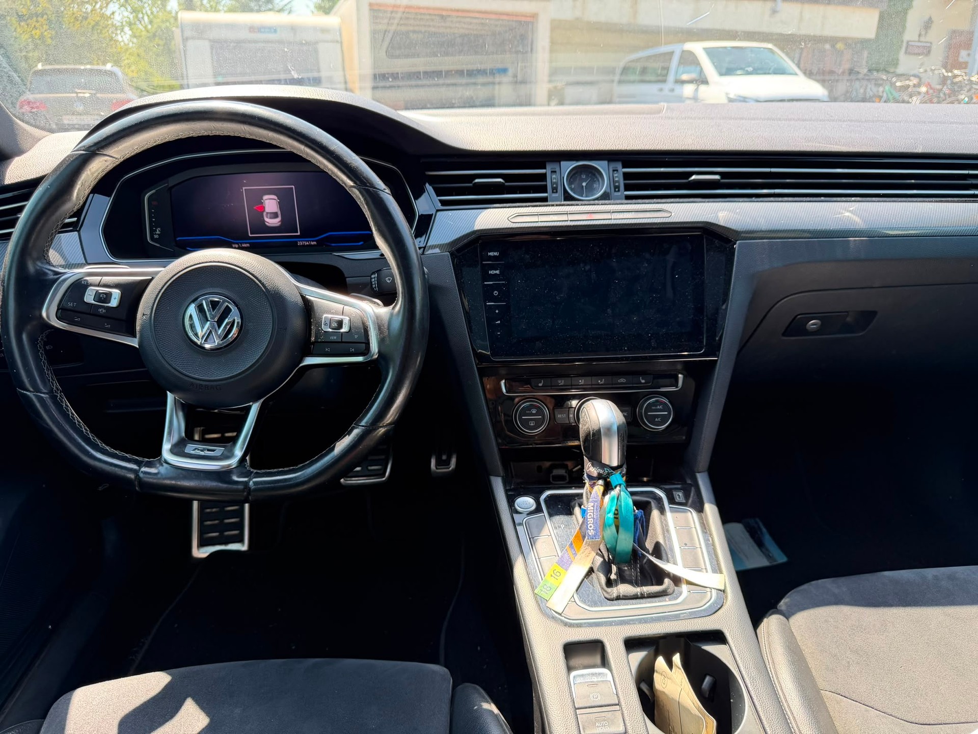 VW Arteon 2.0 TSI R-Line 190PS-image-12