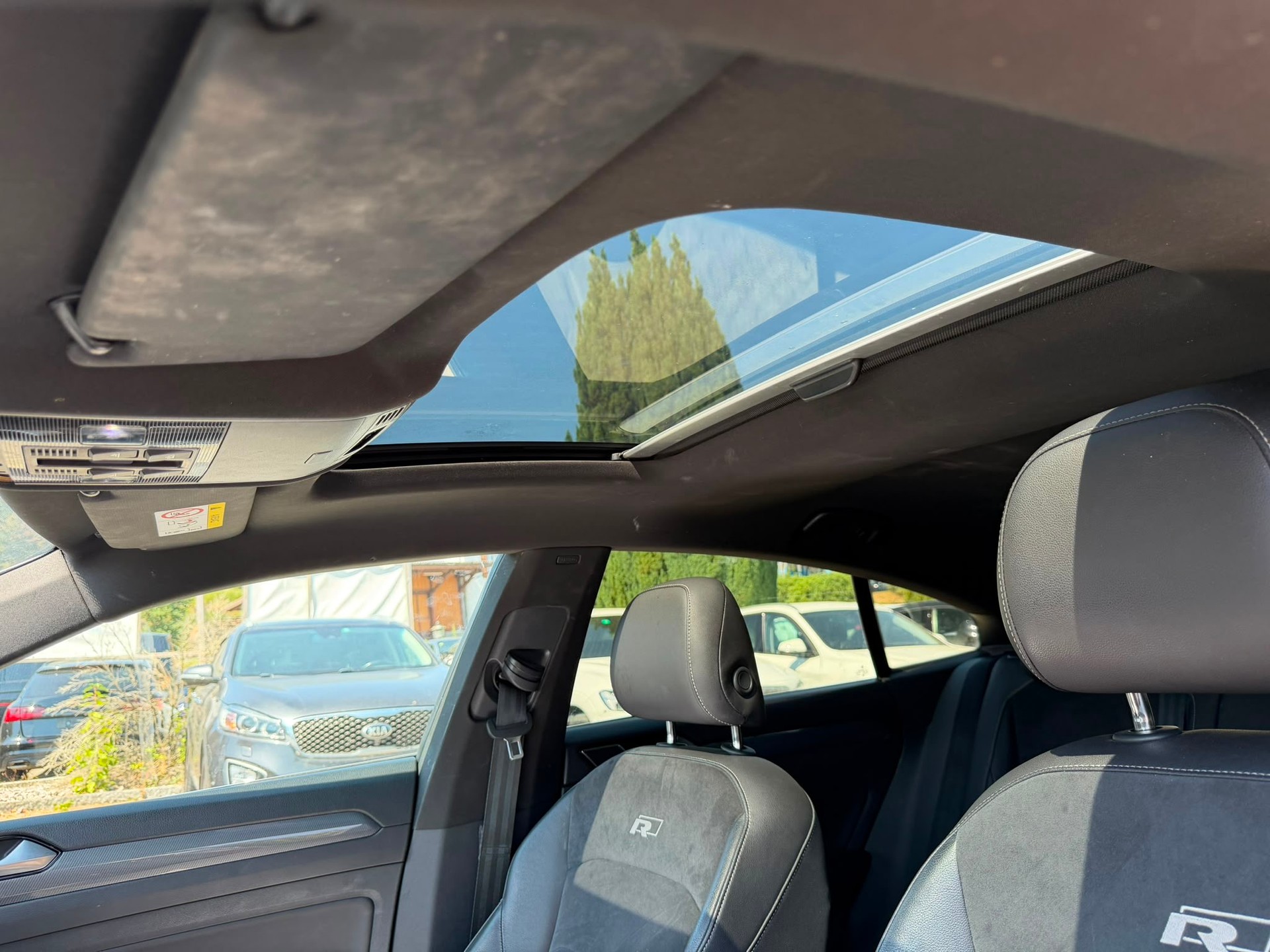 VW Arteon 2.0 TSI R-Line 190PS-image-8