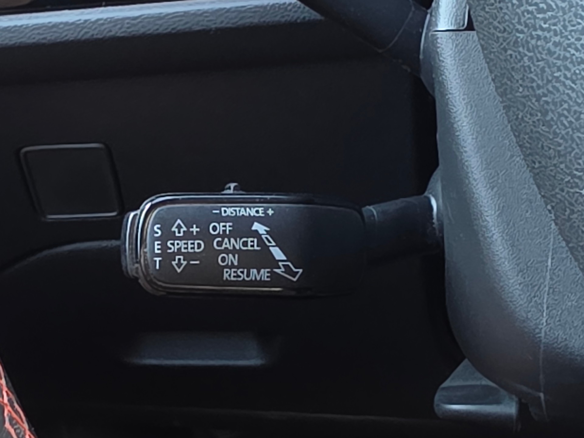 SEAT Leon 2.0 TSI SWISS FR DSG * CH-Fahrzeug * ab MFK *-image-15