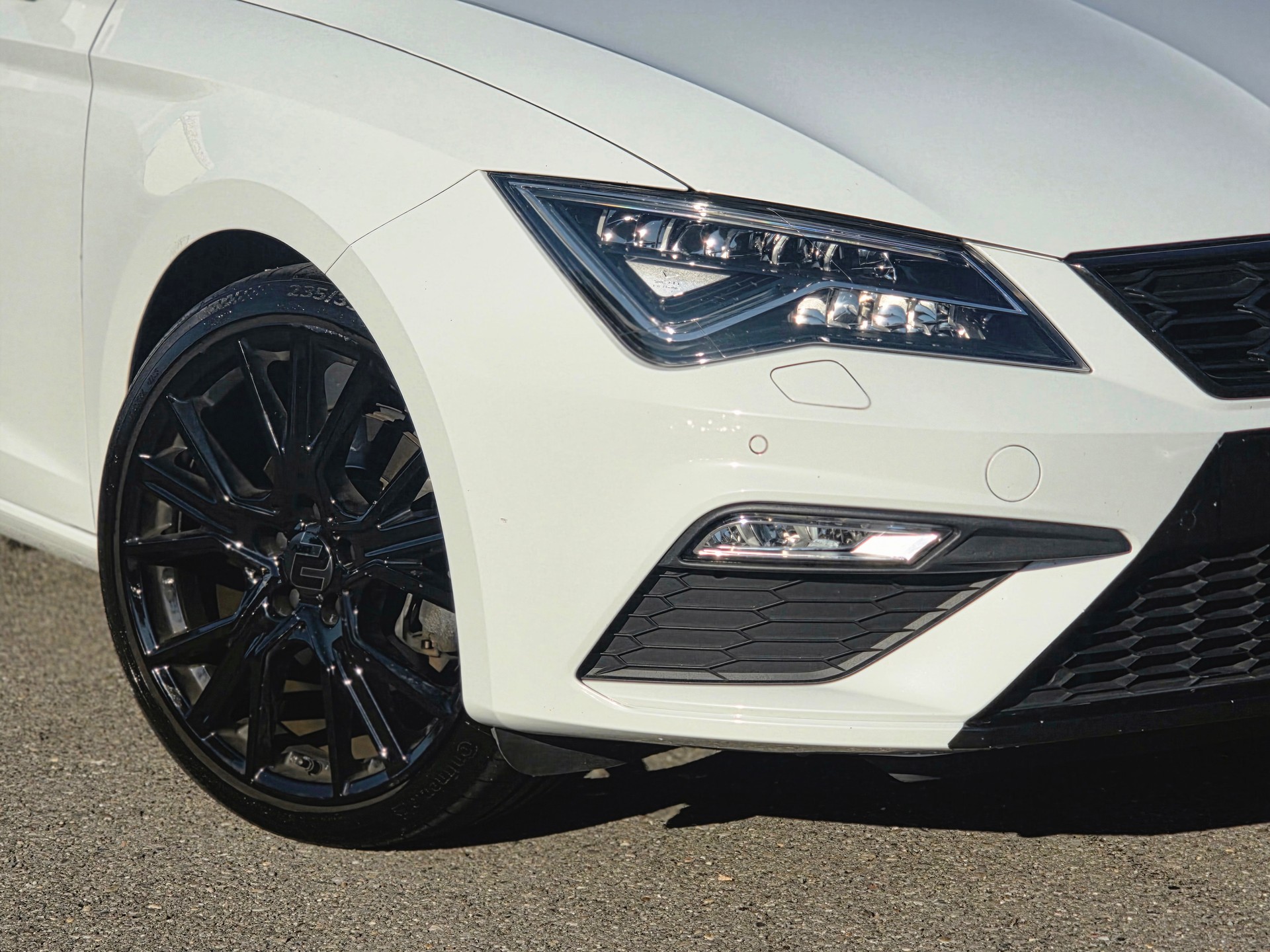 SEAT Leon 2.0 TSI SWISS FR DSG * CH-Fahrzeug * ab MFK *-showroom-element-2