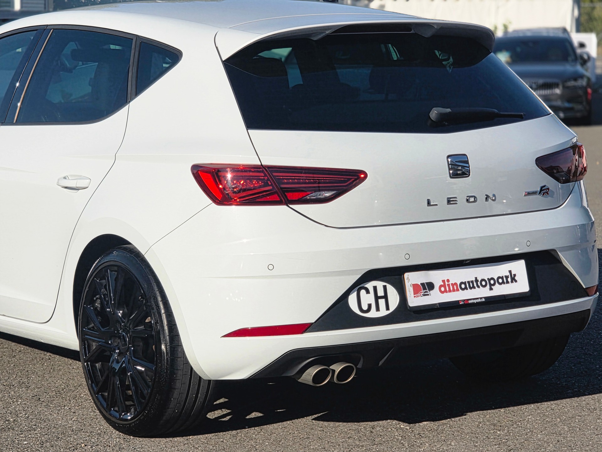 SEAT Leon 2.0 TSI SWISS FR DSG * CH-Fahrzeug * ab MFK *-image-6