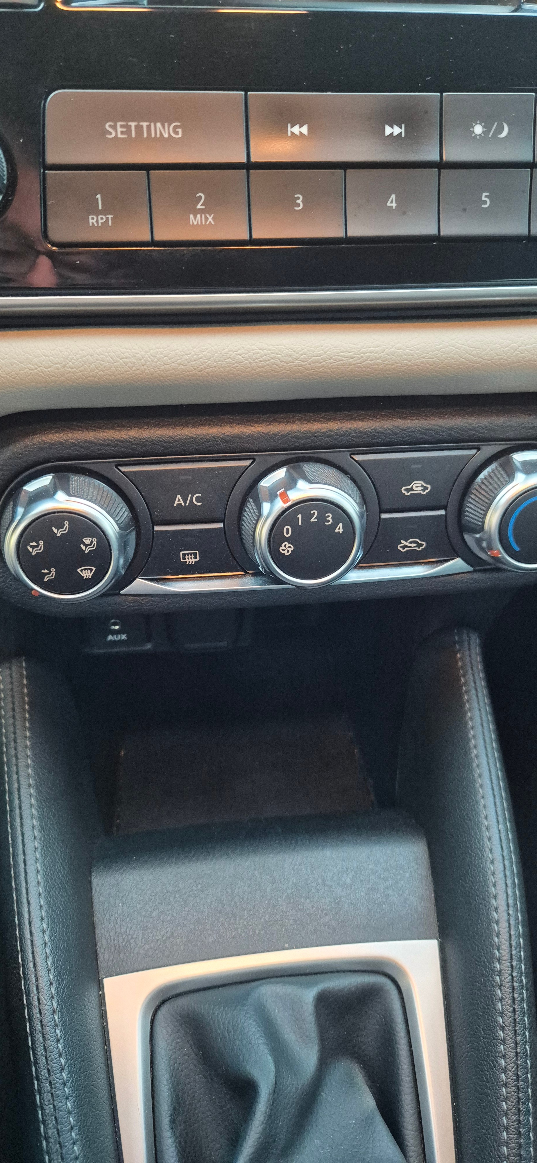 NISSAN Micra IG-T 100 visia plus-image-10