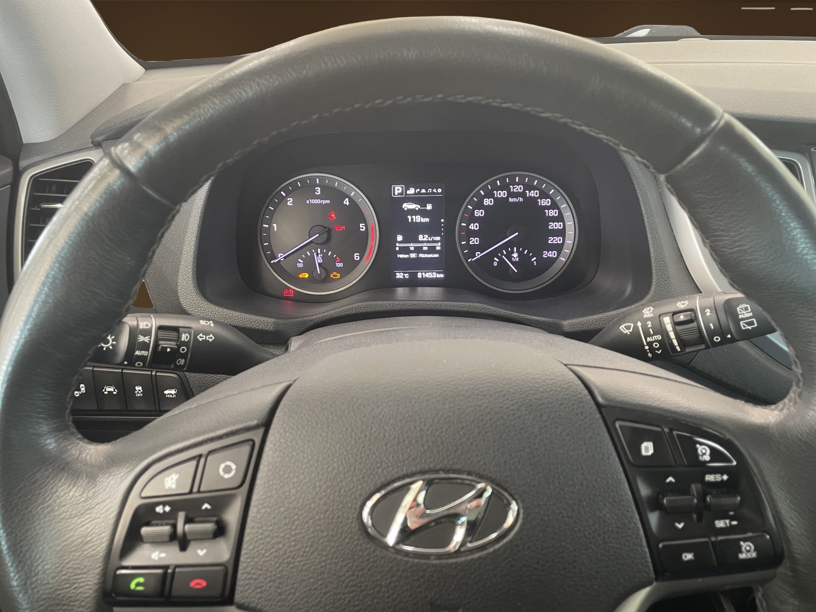 HYUNDAI Tucson 2.0 CRDi 185 Vertex 4WD-image-10