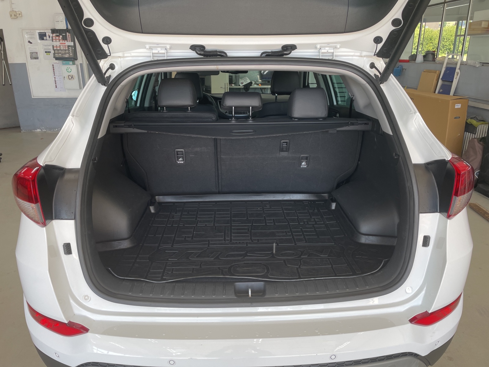 HYUNDAI Tucson 2.0 CRDi 185 Vertex 4WD-image-9