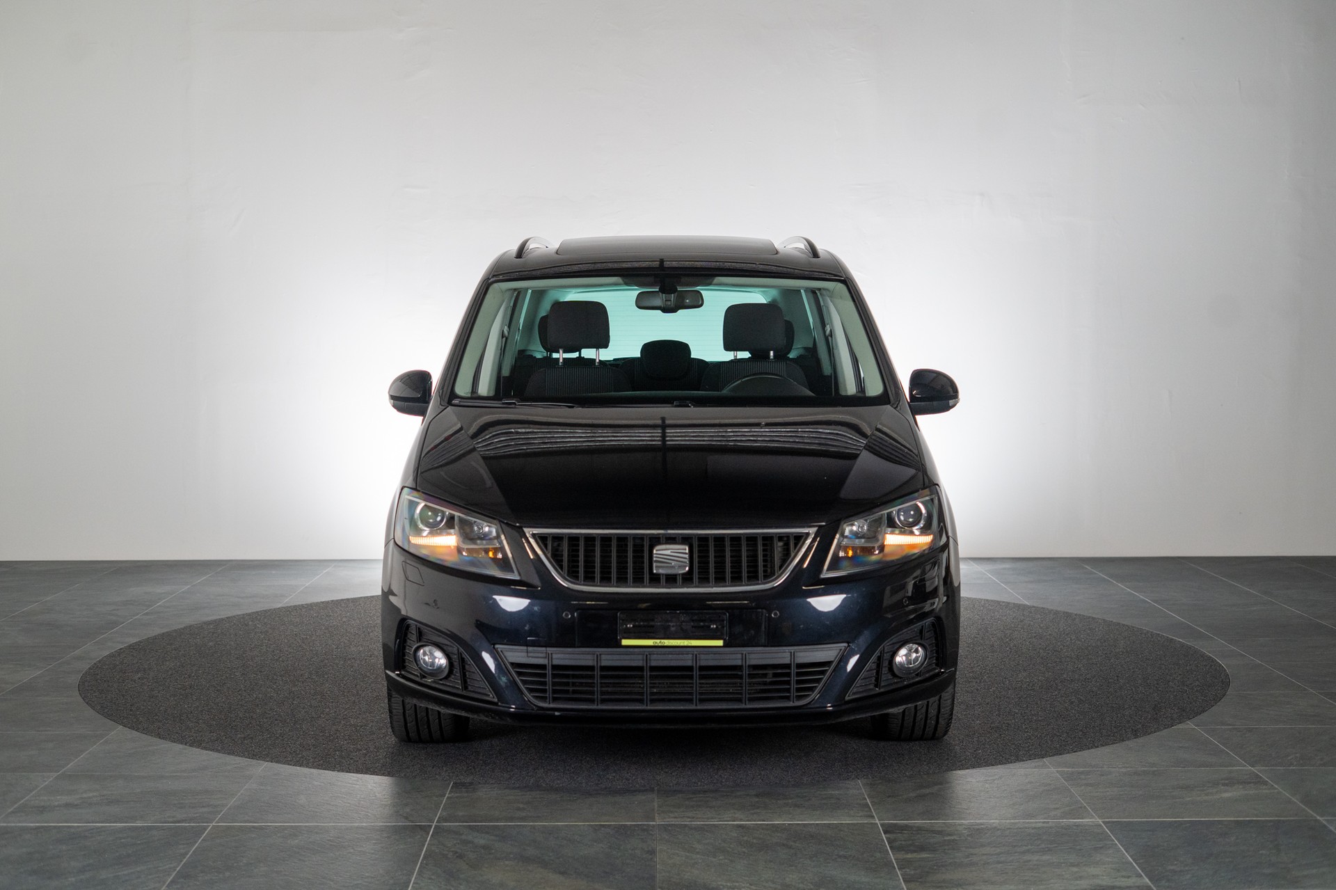 SEAT Alhambra 2.0 TDI 177 Sty. DSG / 7Plätzer Panorama / Rückfahrkamera /-image-1