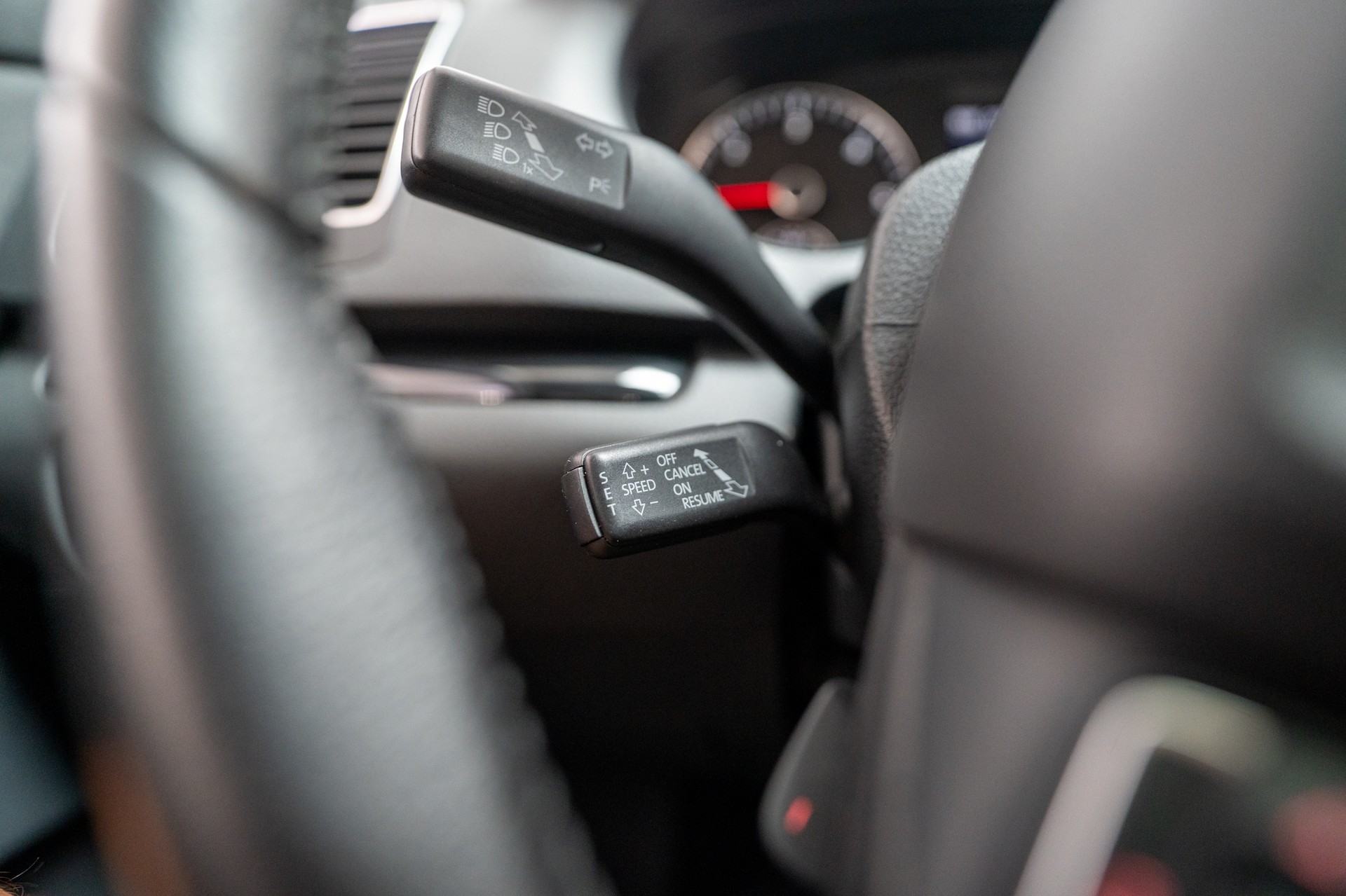 SEAT Alhambra 2.0 TDI 177 Sty. DSG / 7Plätzer Panorama / Rückfahrkamera /-image-21