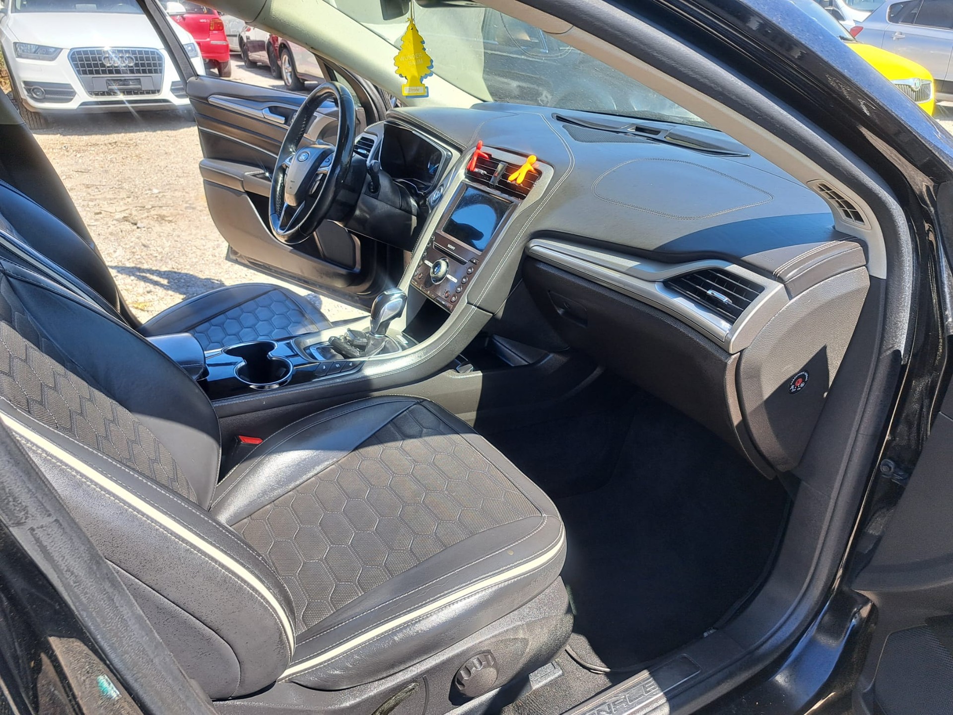 FORD Mondeo 2.0 HEV Titanium eCVT-image-3