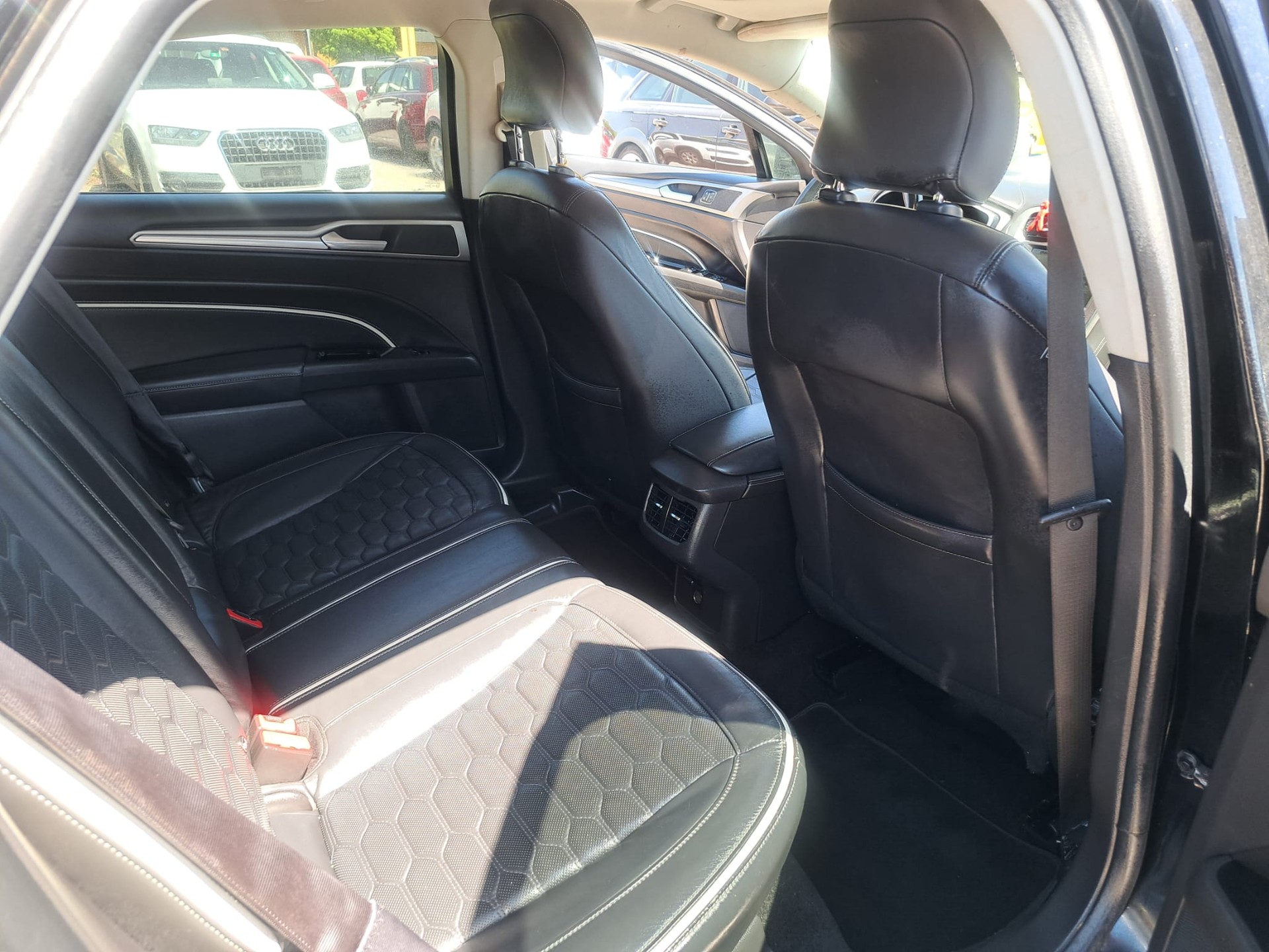 FORD Mondeo 2.0 HEV Titanium eCVT-image-5