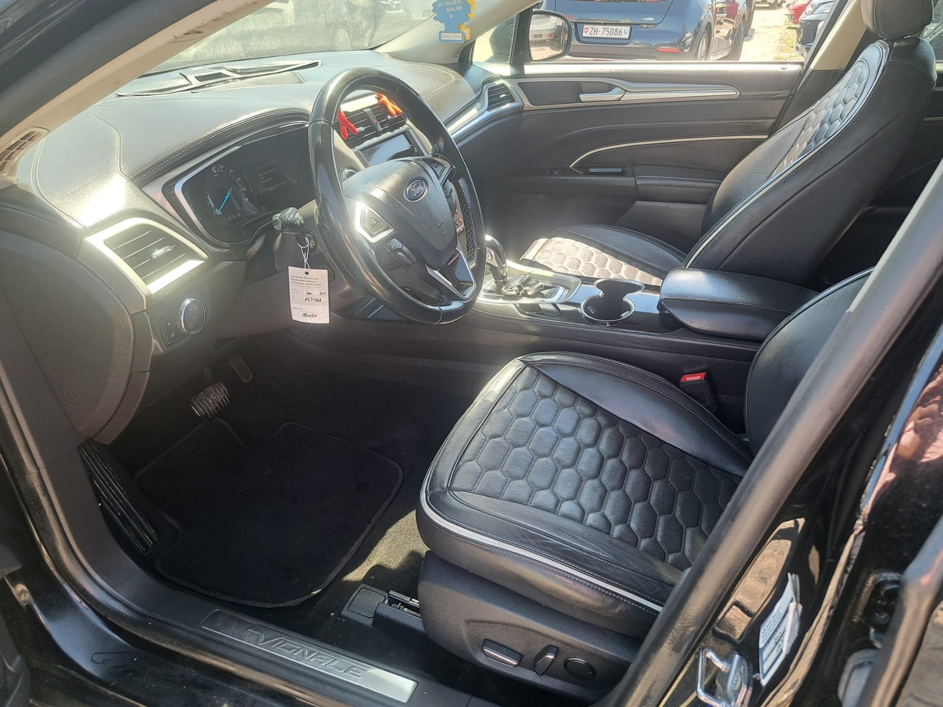 FORD Mondeo 2.0 HEV Titanium eCVT-image-11