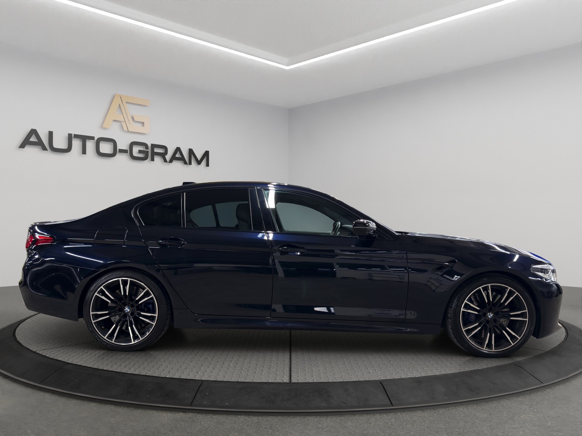 BMW M5 xDrive Competition Drivelogic-image-5
