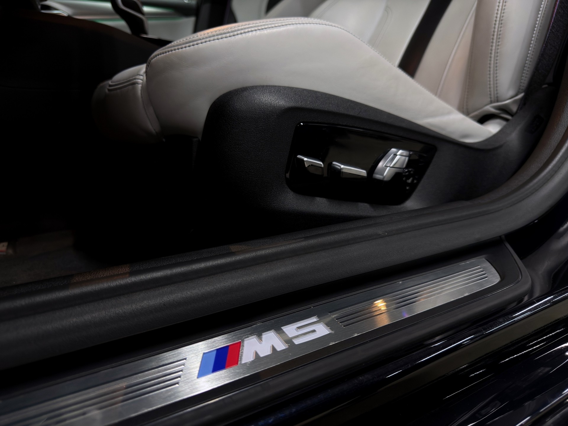 BMW M5 xDrive Competition Drivelogic-image-27