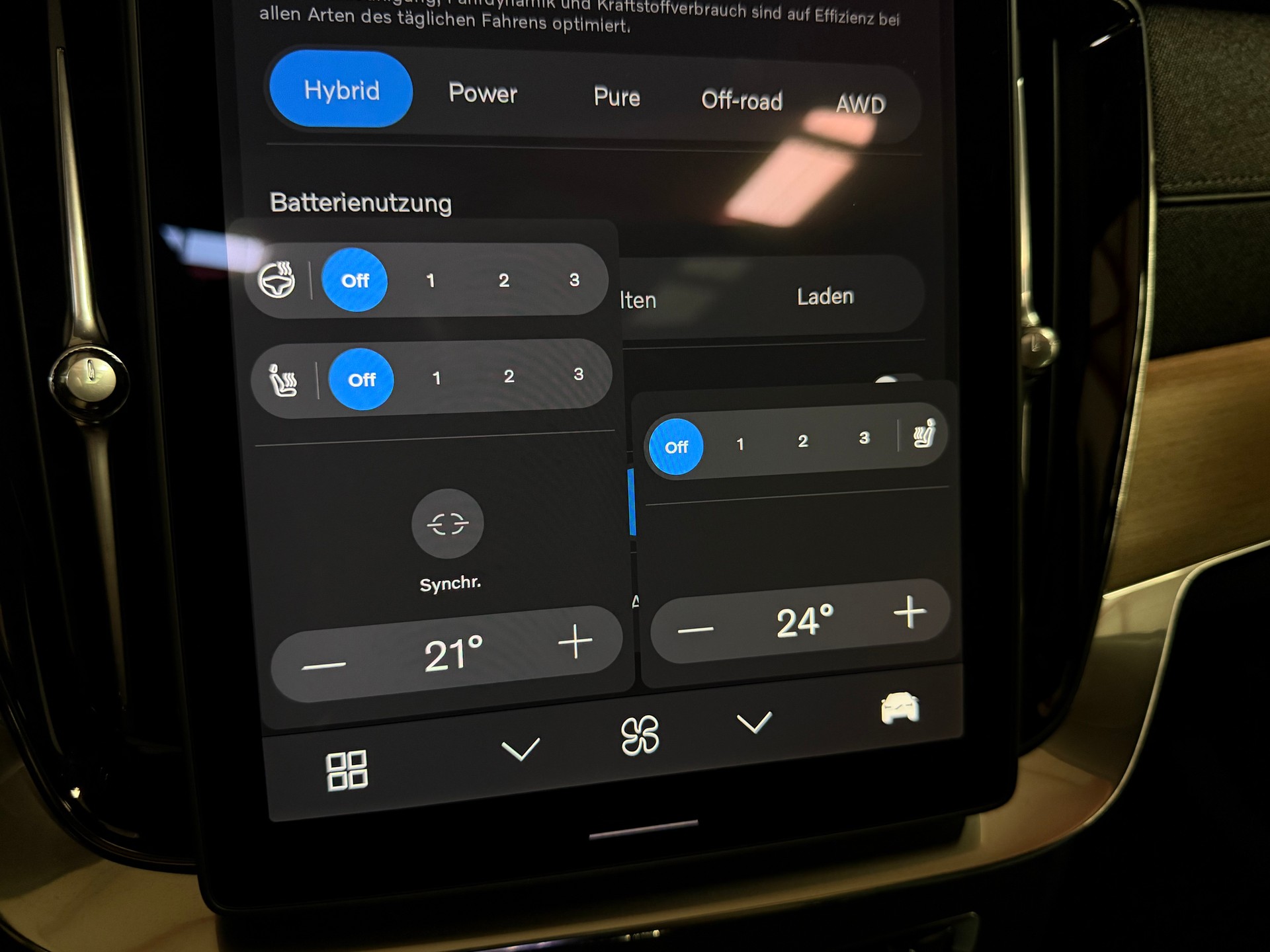 VOLVO XC90 T8 AWD PluginHybrid Plus Dark Geartronic-image-29