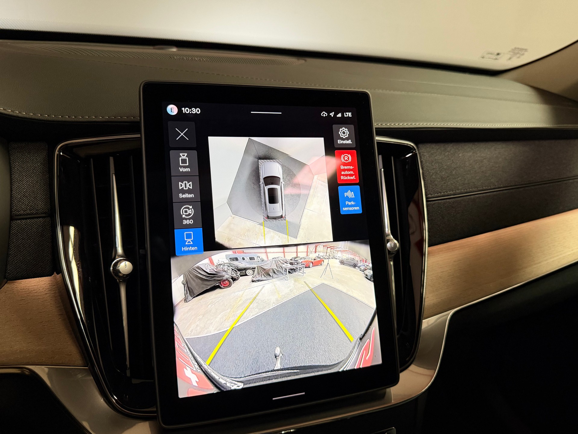 VOLVO XC90 T8 AWD PluginHybrid Plus Dark Geartronic-image-27