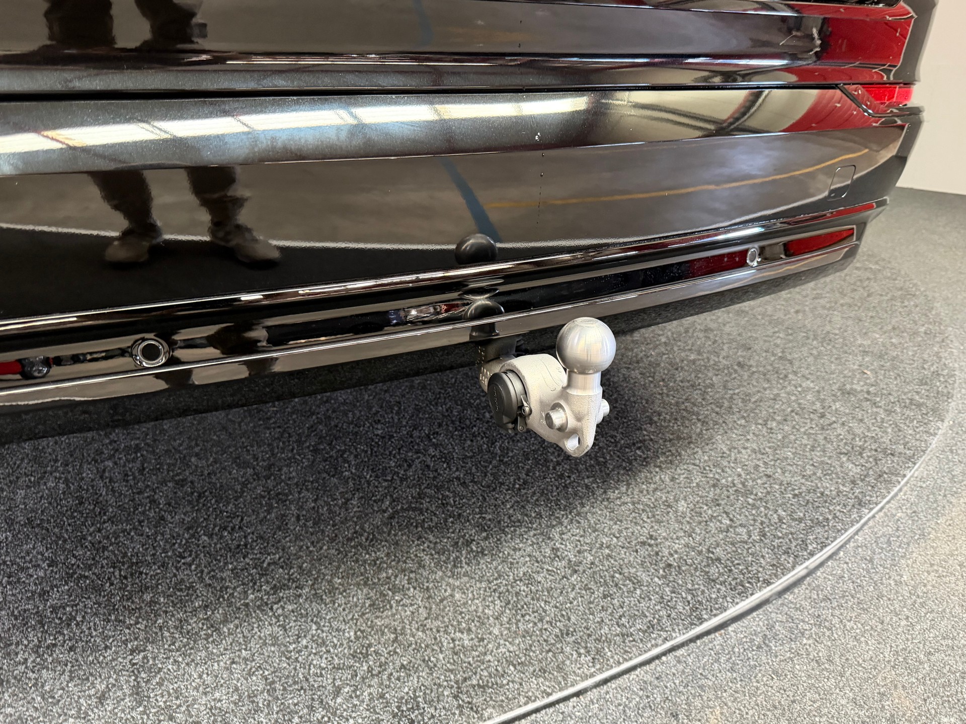 VOLVO XC90 T8 AWD PluginHybrid Plus Dark Geartronic-image-11