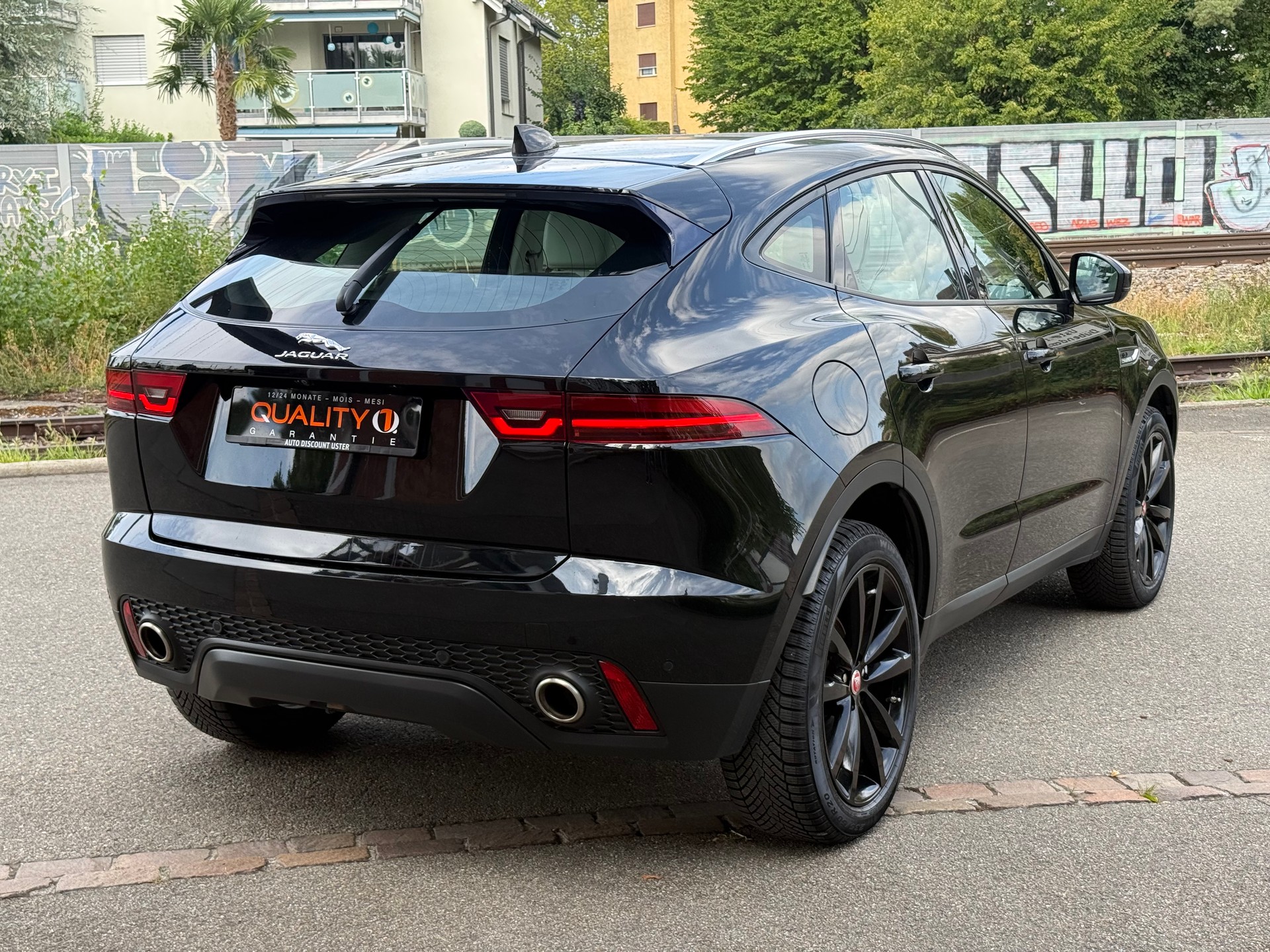 JAGUAR E-Pace 2.0d D150 S AWD Automatik-image-5