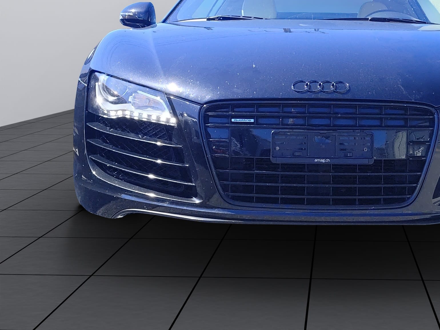 AUDI R8 Coupé 4.2-image-2