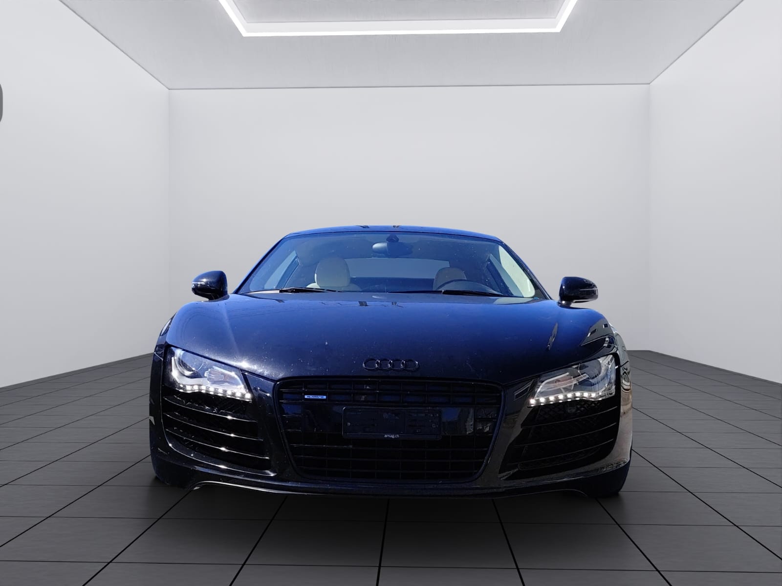 AUDI R8 Coupé 4.2-image-1