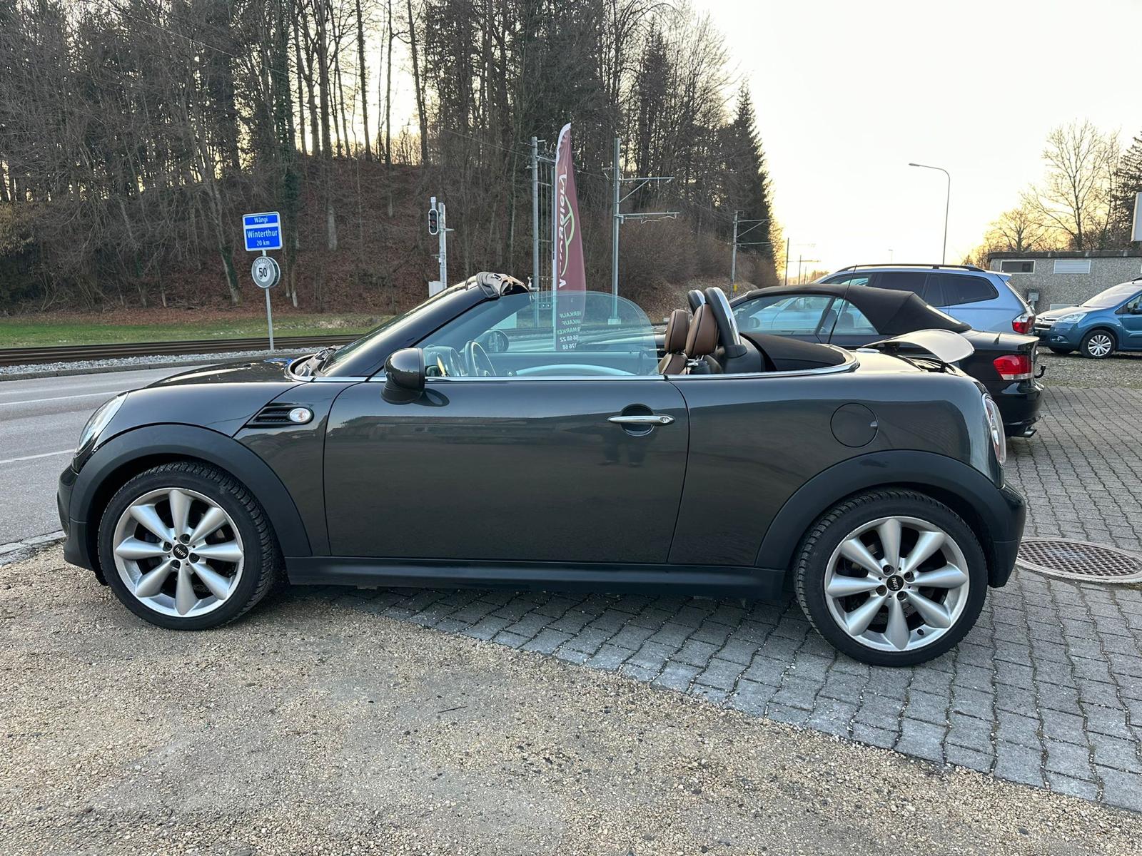 MINI Cooper Roadster-image-7