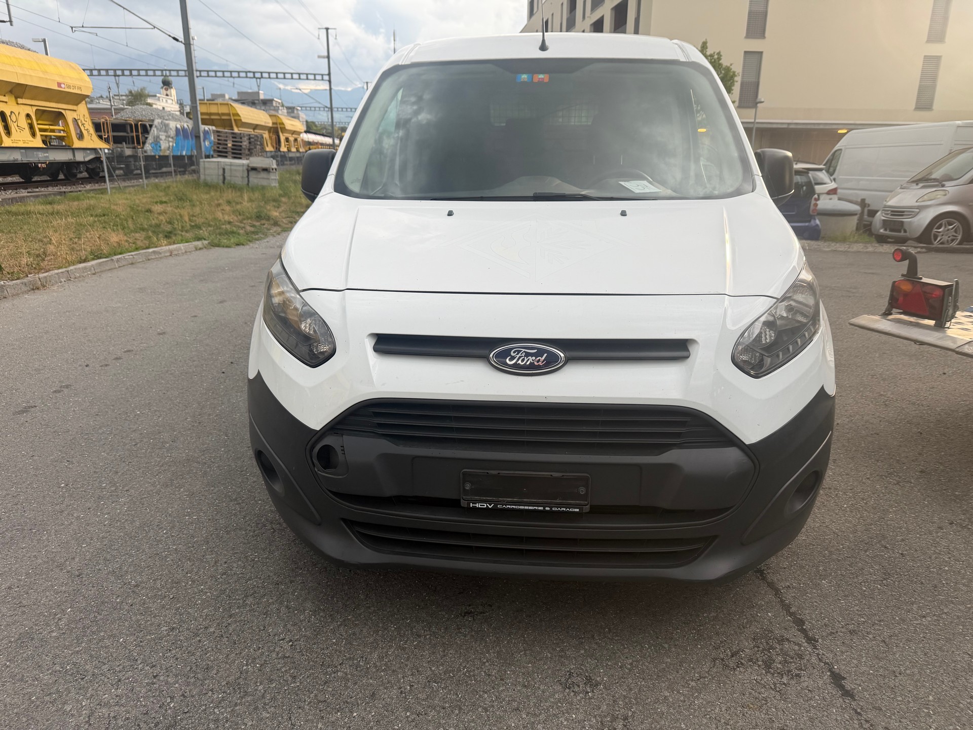 FORD TRANSIT CONNECT-image-1