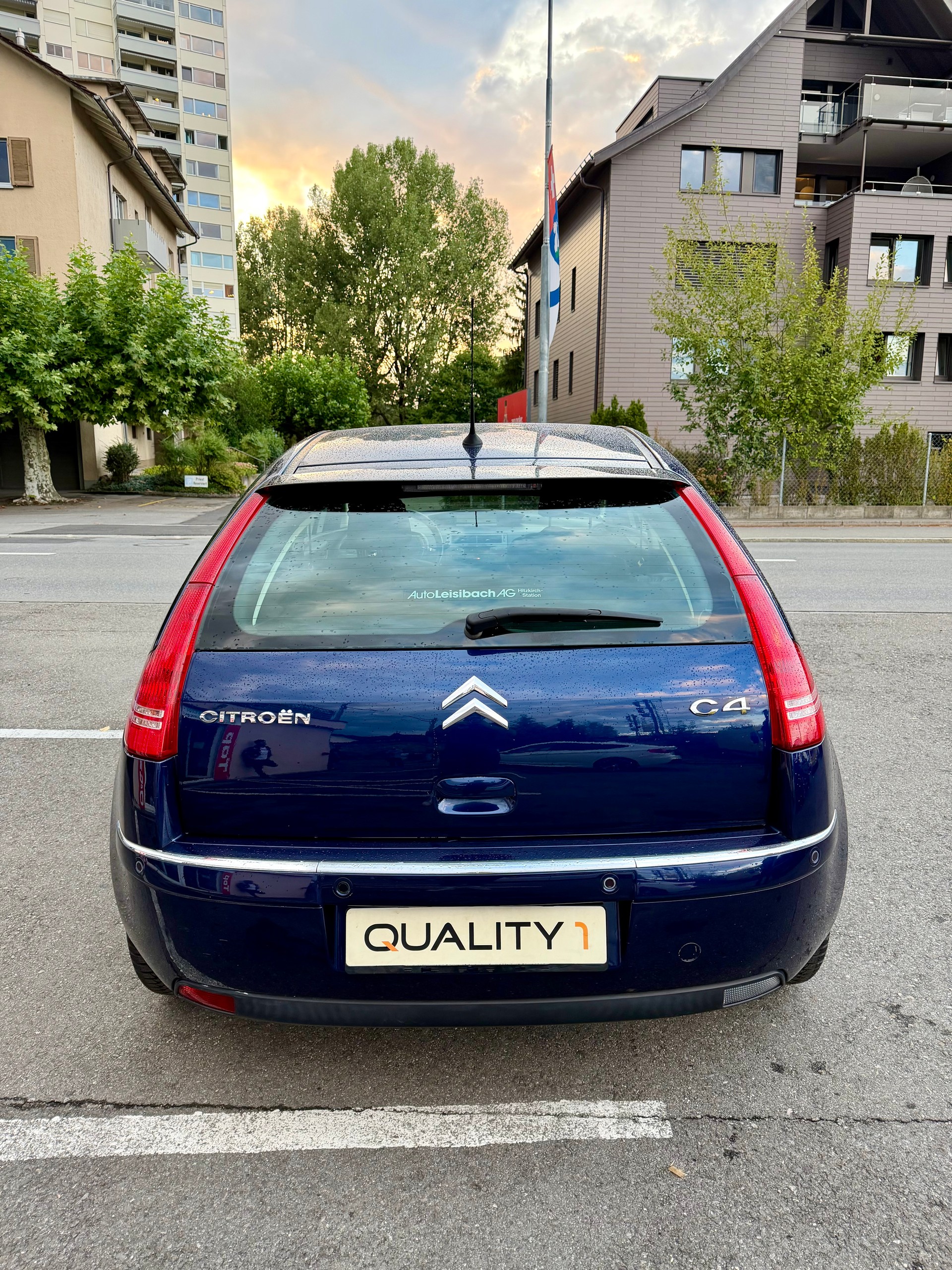 CITROEN C4 Berline 2.0i 16V VTR Automatic-image-5