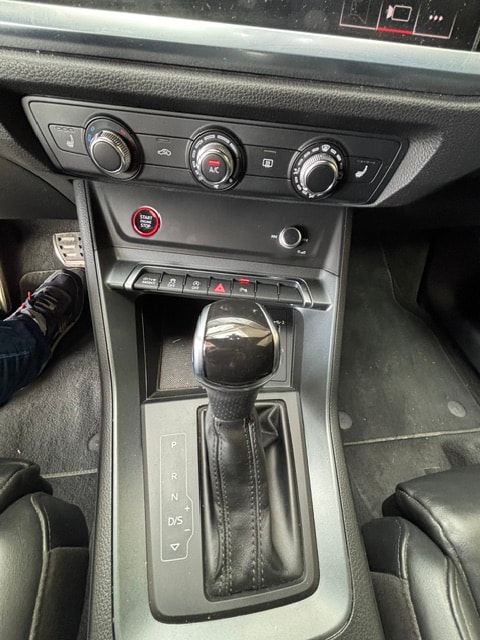 AUDI RS Q3 2.5 TFSI quattro S tronic-image-5