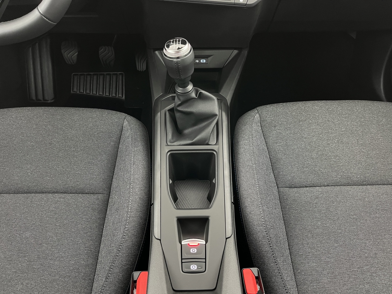 RENAULT Clio 1.2 TCe evolution-image-13