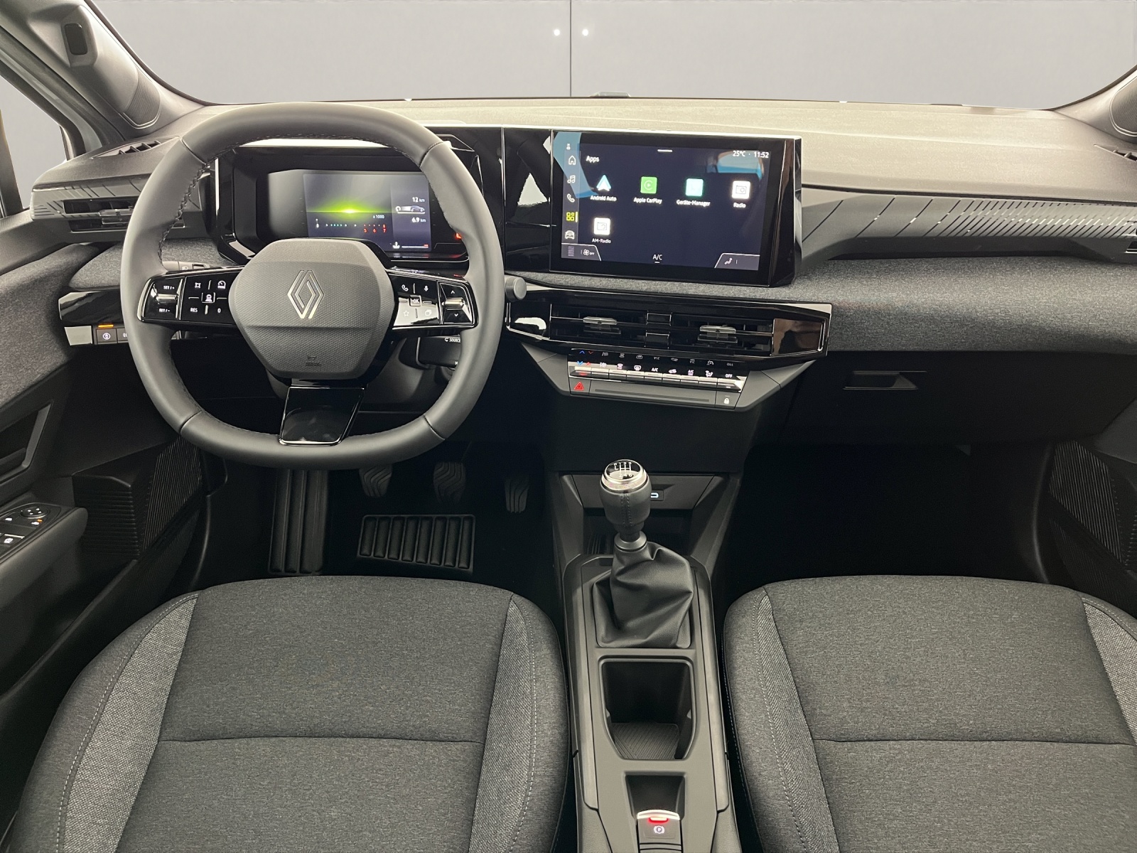 RENAULT Clio 1.2 TCe evolution-image-8