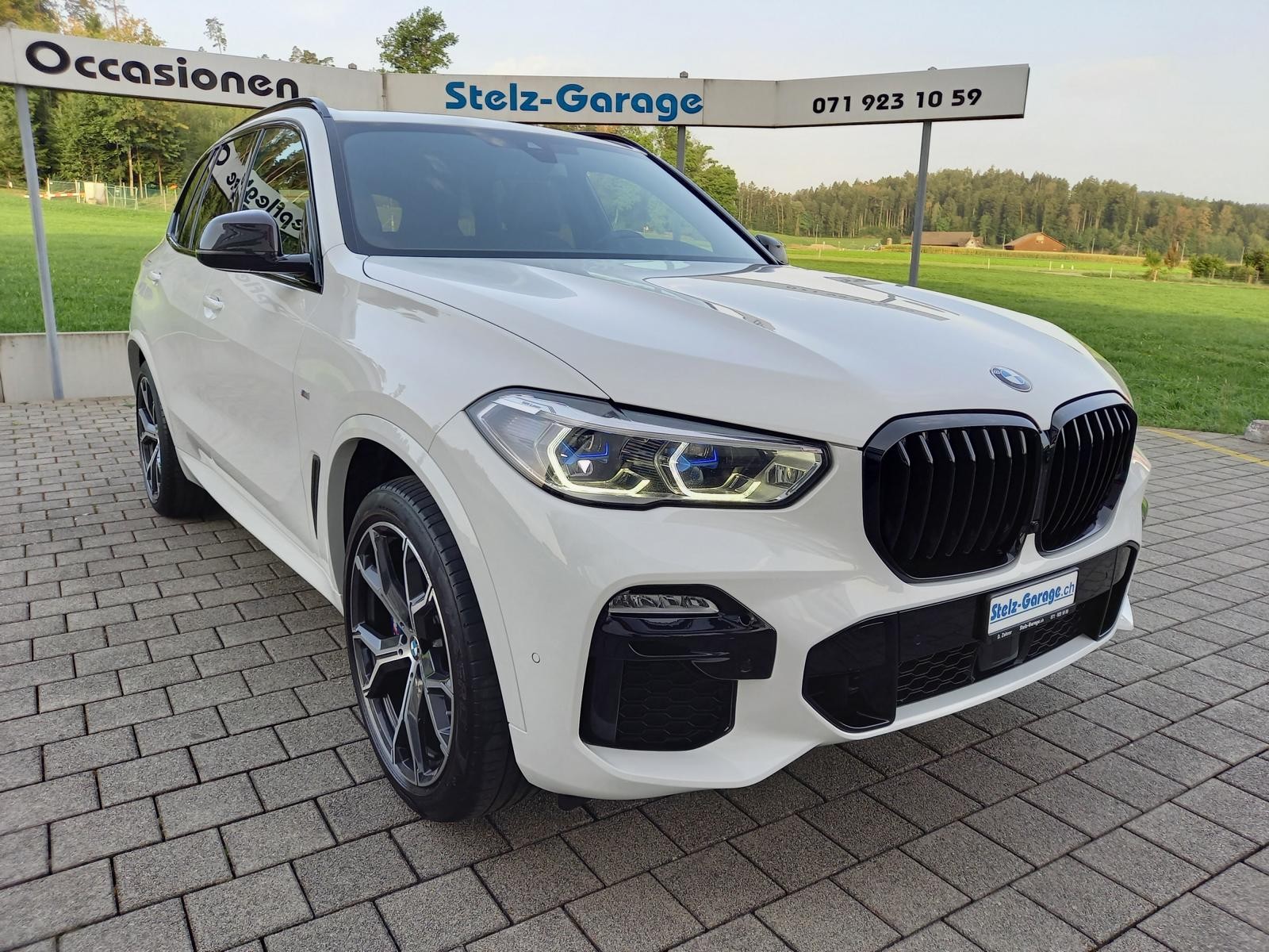 BMW X5 xDrive 48V 40i M Sport Steptronic-image-3