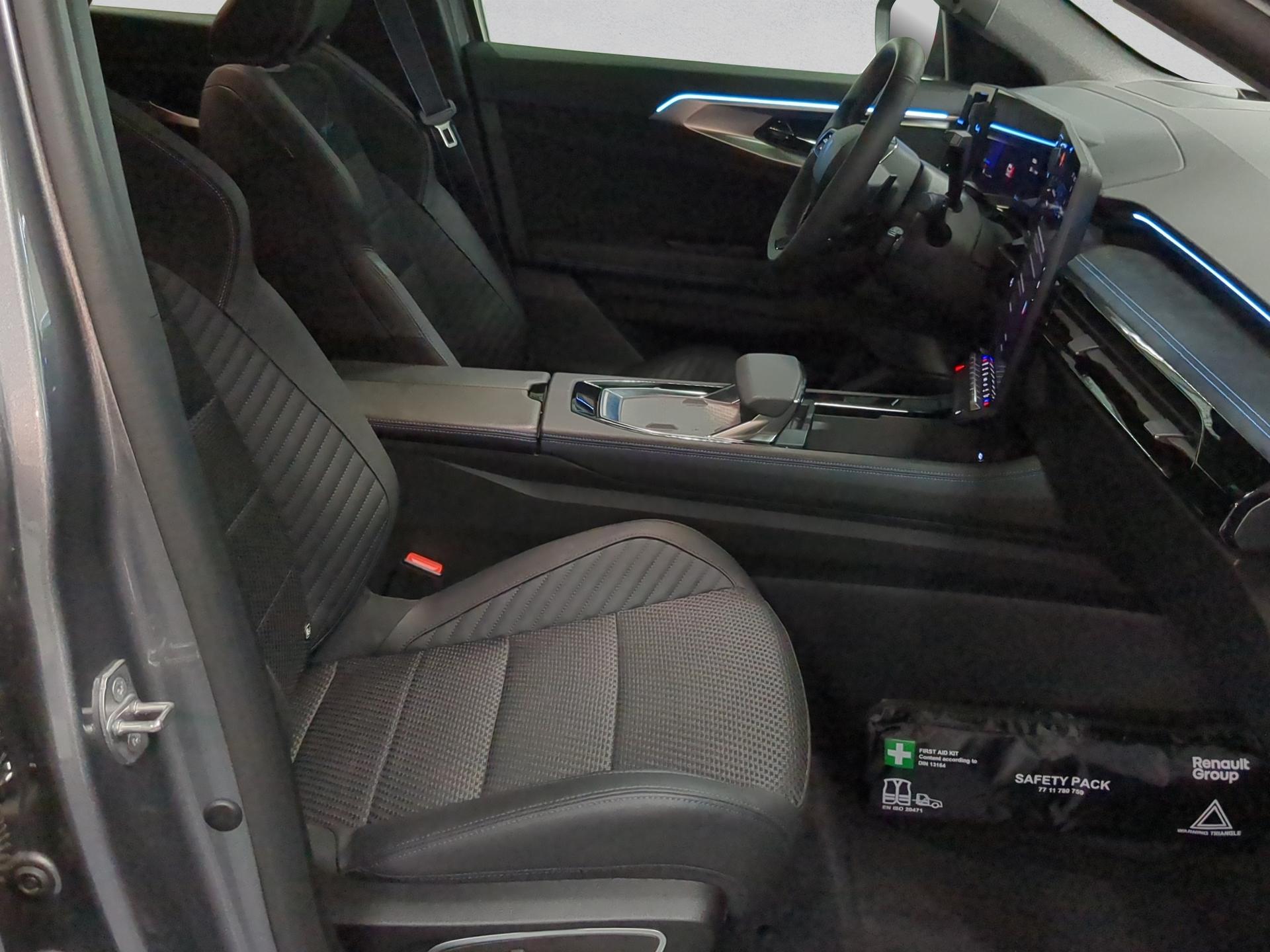 RENAULT Austral 1.2 HEV 200 esprit Alpine A-image-15
